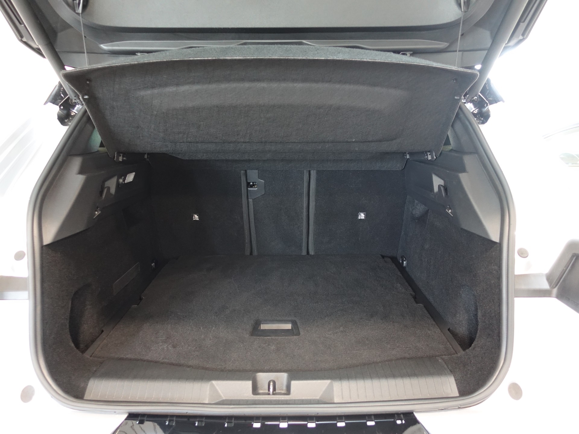 OPEL Grandland El. 73kWh Ultimate 4x4 8JAHRE GARANTIE-image-12