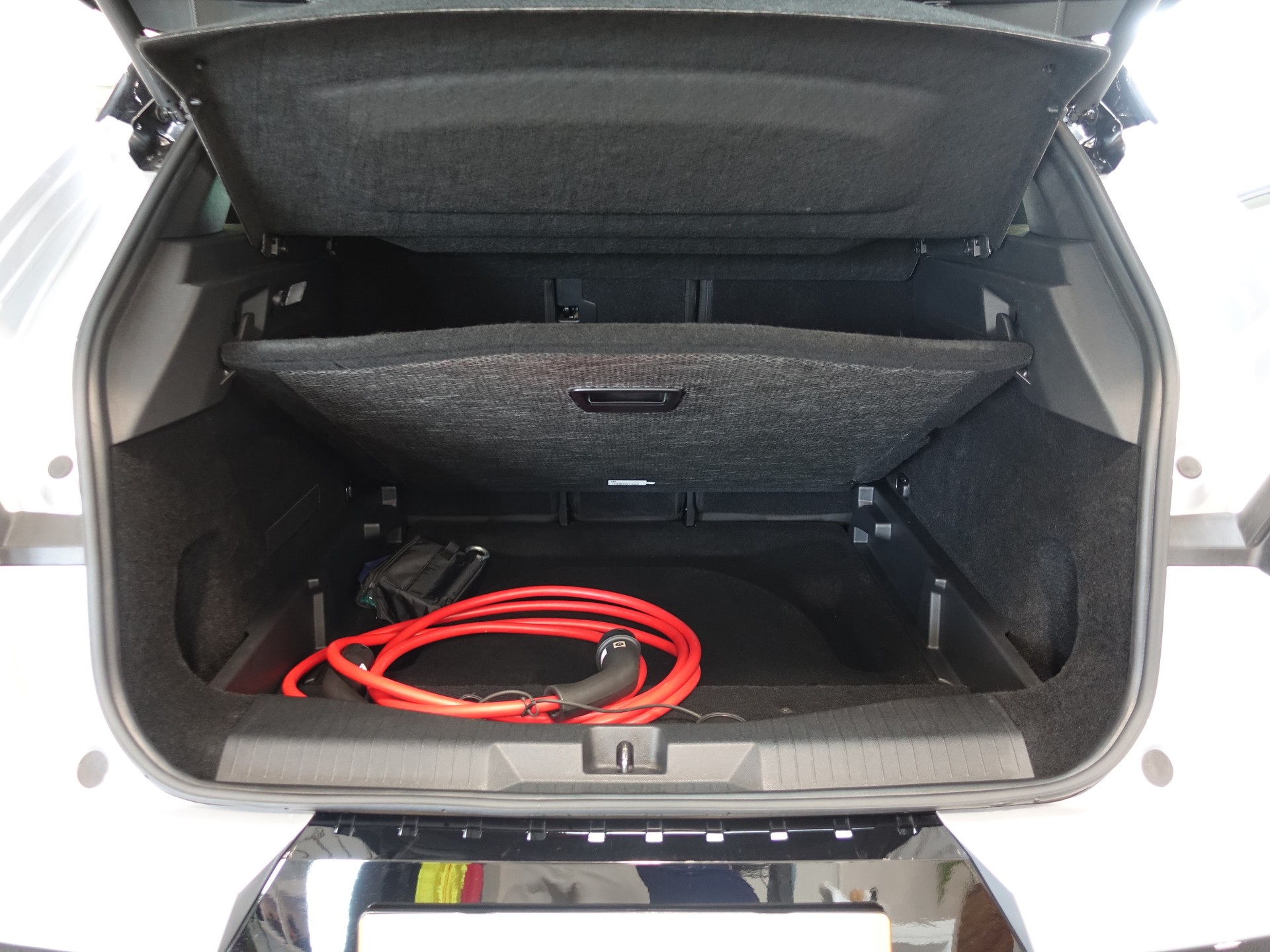 OPEL Grandland El. 73kWh Ultimate 4x4 8JAHRE GARANTIE-image-13