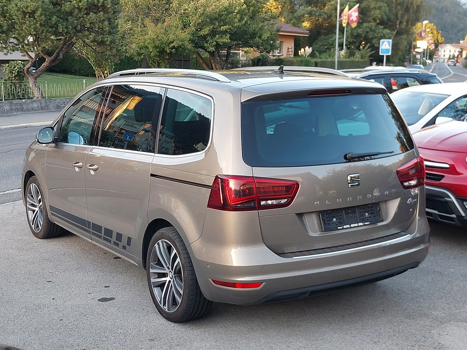 SEAT Alhambra 2.0 TSI FR Line DSG-image-3