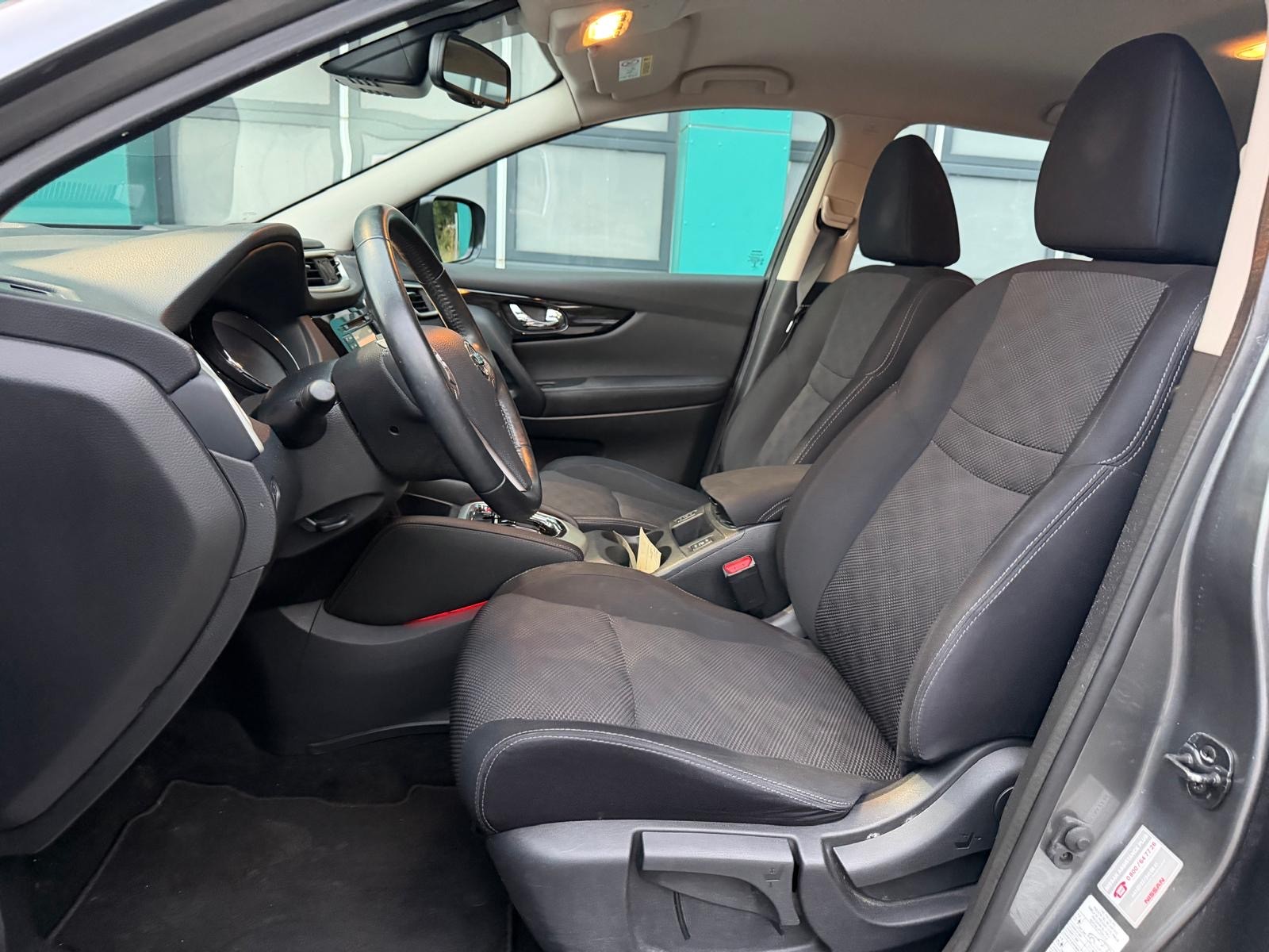 NISSAN Qashqai 1.6 dCi acenta Xtronic CVT-image-8