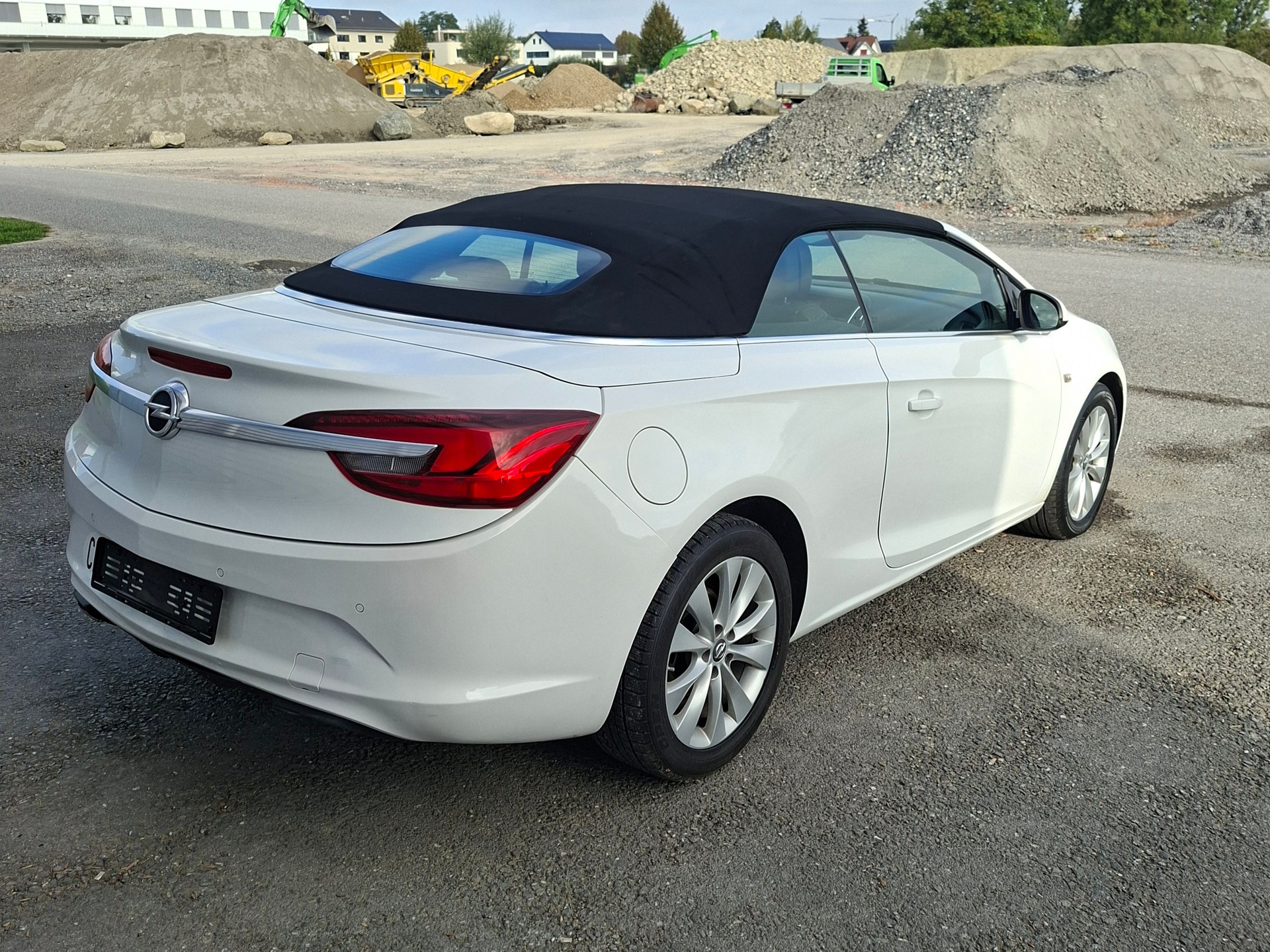OPEL Cascada 1.4i 16V Turbo Cosmo-image-4