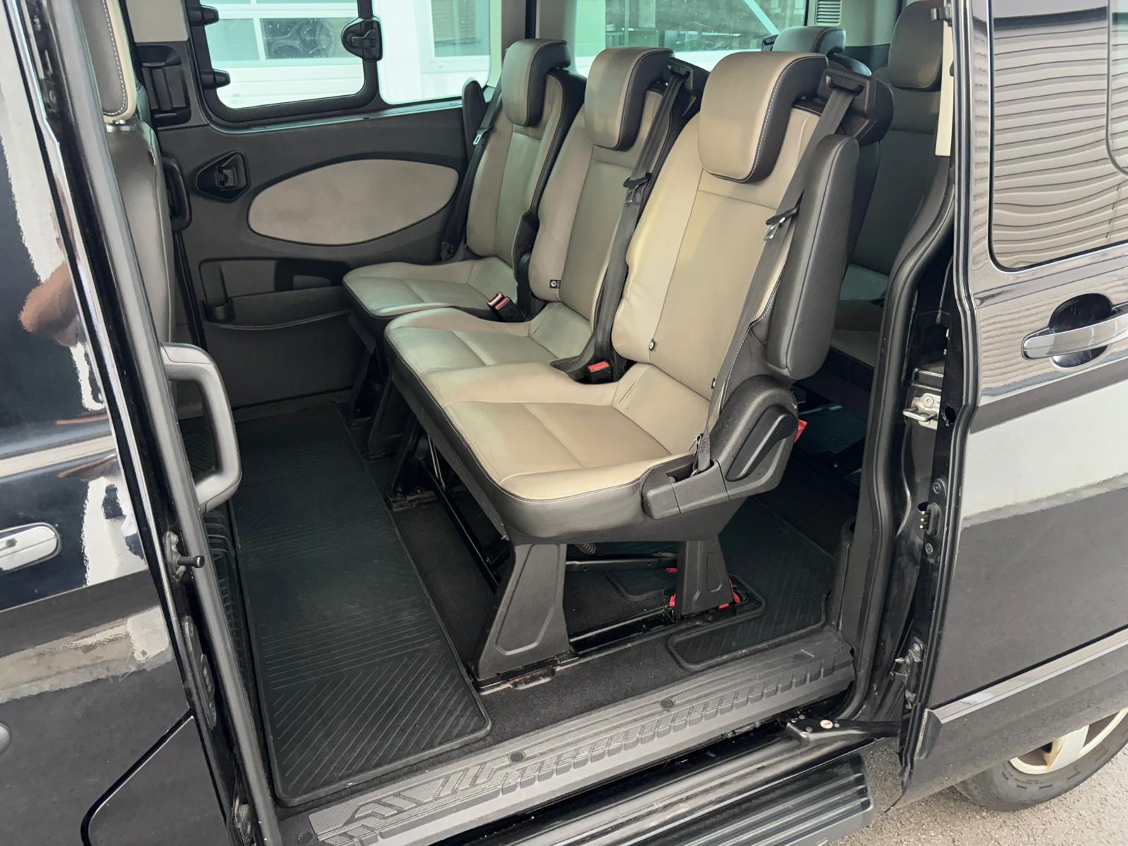 FORD Tourneo Custom 300 L1H1 Limited AHK 2200 KG-image-12