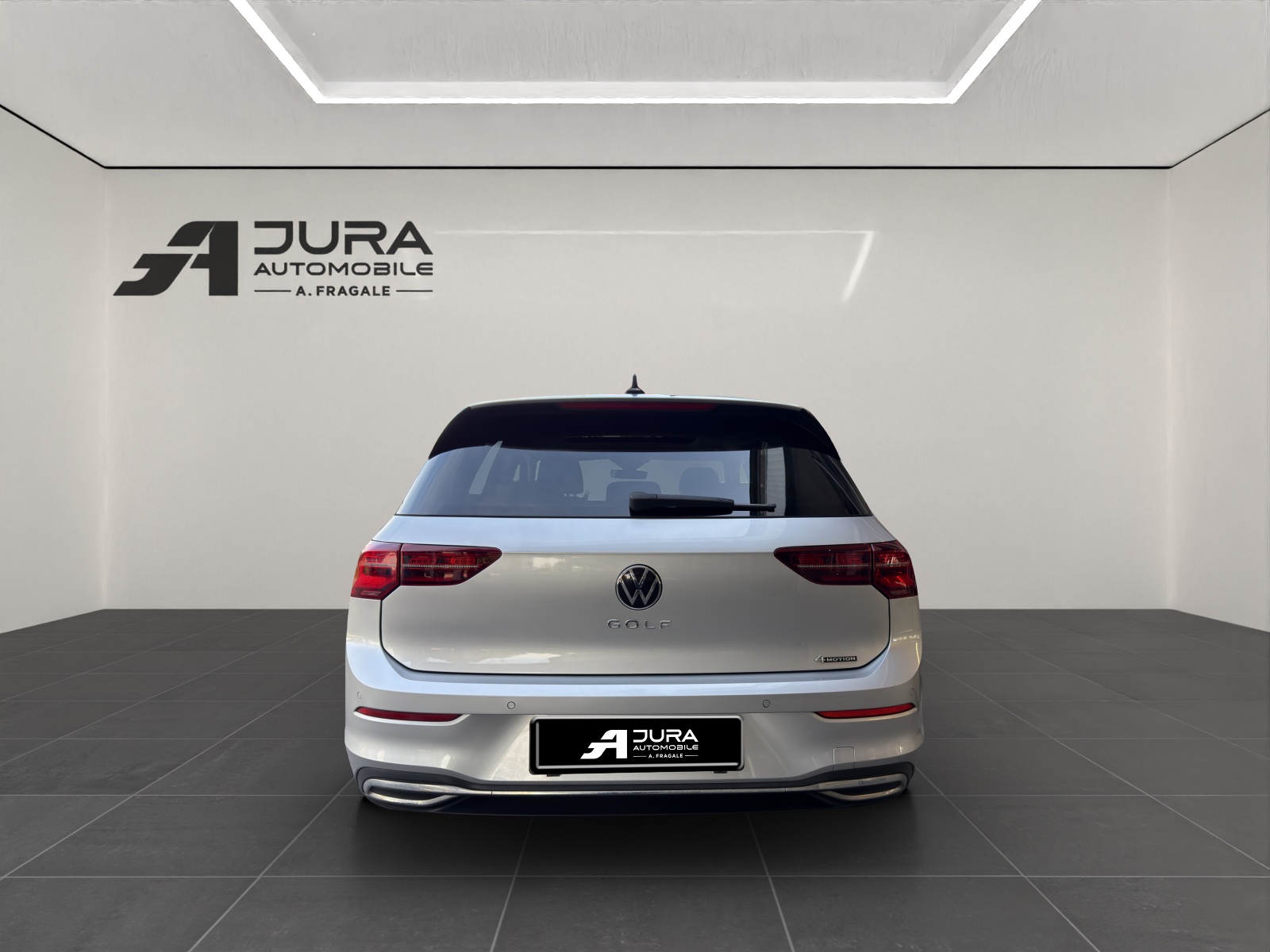 VW Golf VIII 2.0 TSI Style DSG 4motion-image-5