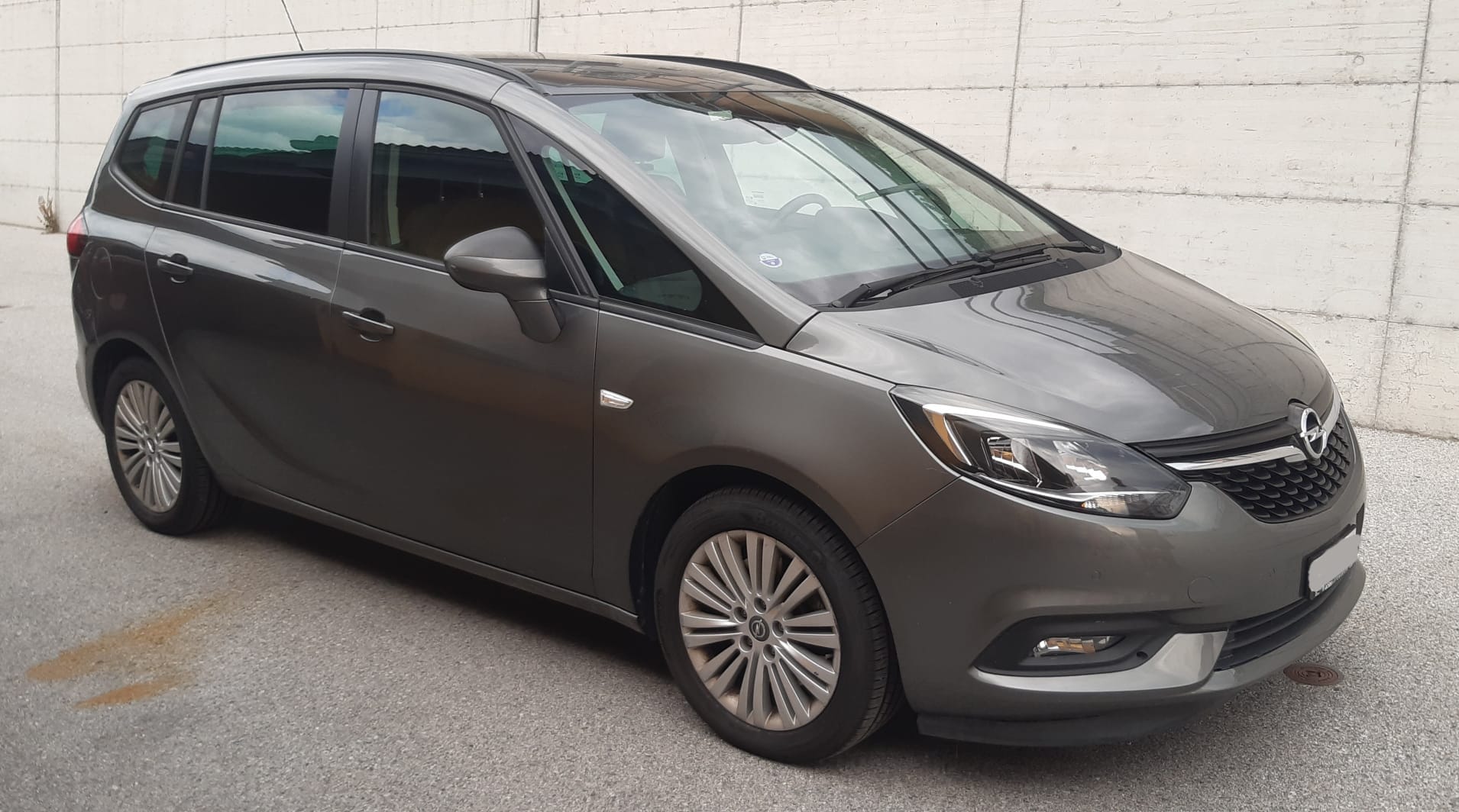 OPEL ZAFIRA-image-0