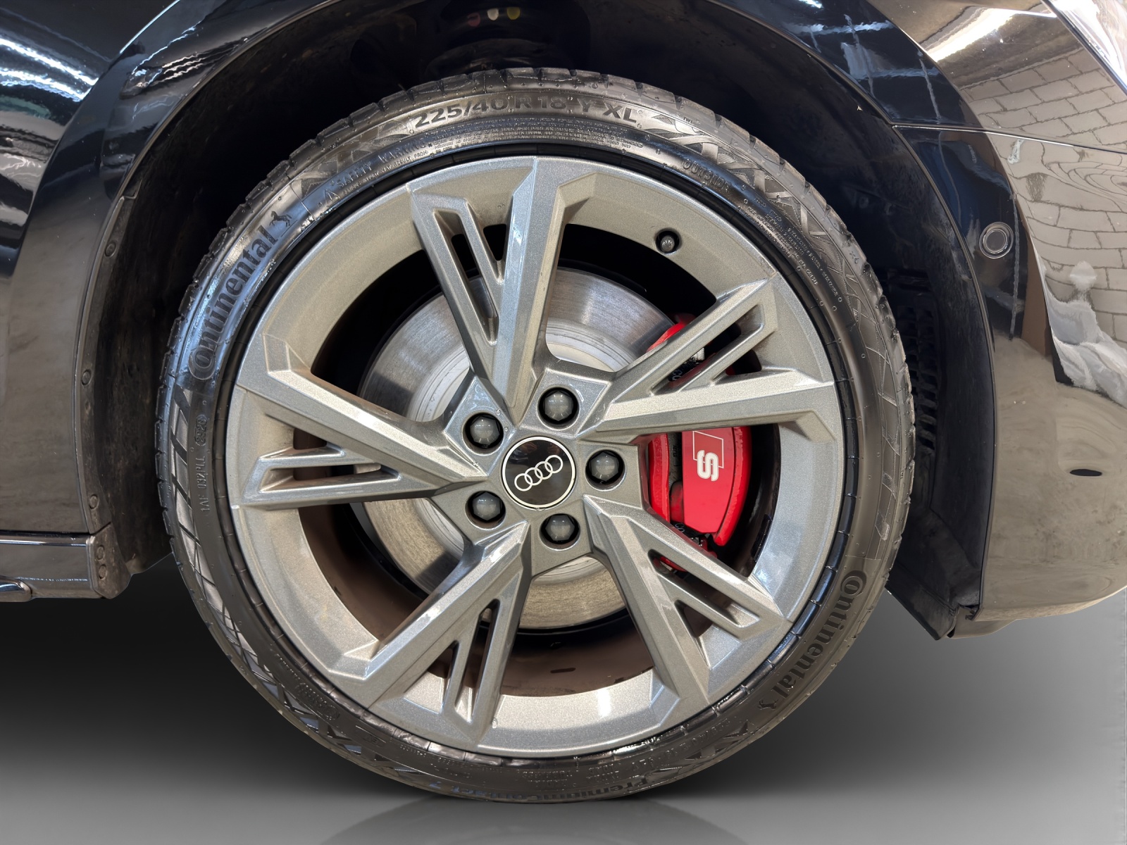 AUDI S3 Sportback 2.0 TFSI quattro S-tronic-image-14