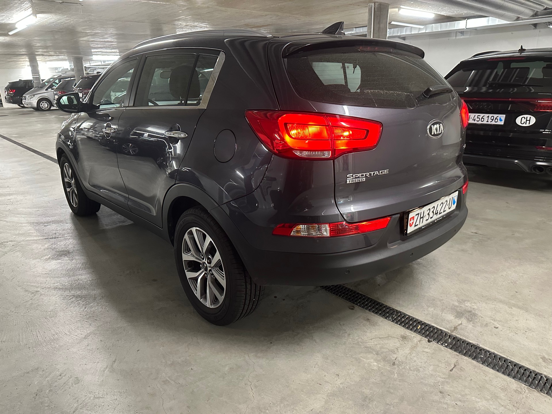 KIA Sportage 2.0 CRDi Trend 4WD Automatic-image-2