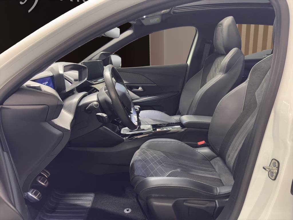 PEUGEOT 208 1.2 PureTech GT Pack-image-5