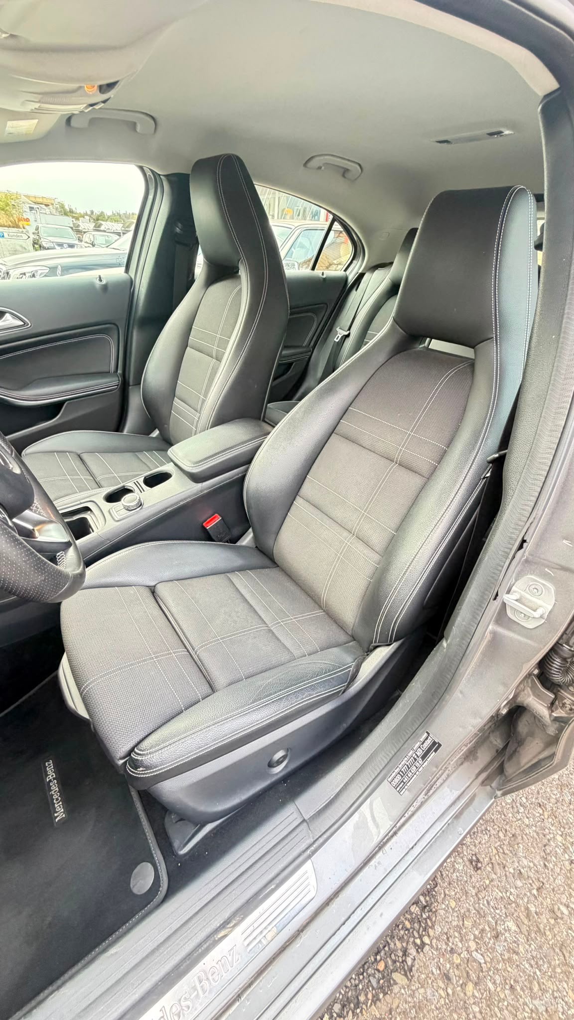MERCEDES-BENZ A 220 Urban 4Matic 7G-DCT-image-11