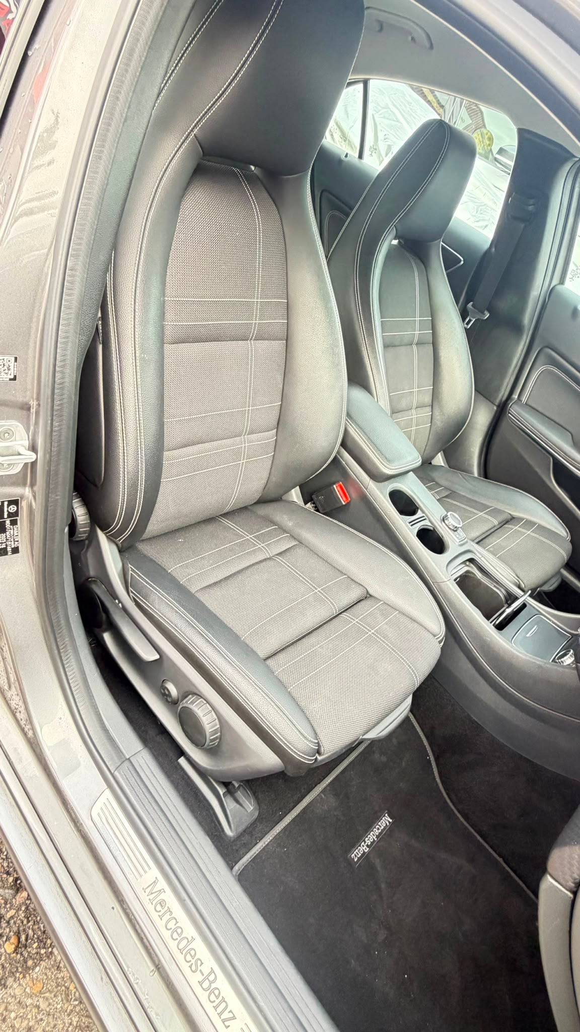 MERCEDES-BENZ A 220 Urban 4Matic 7G-DCT-image-10