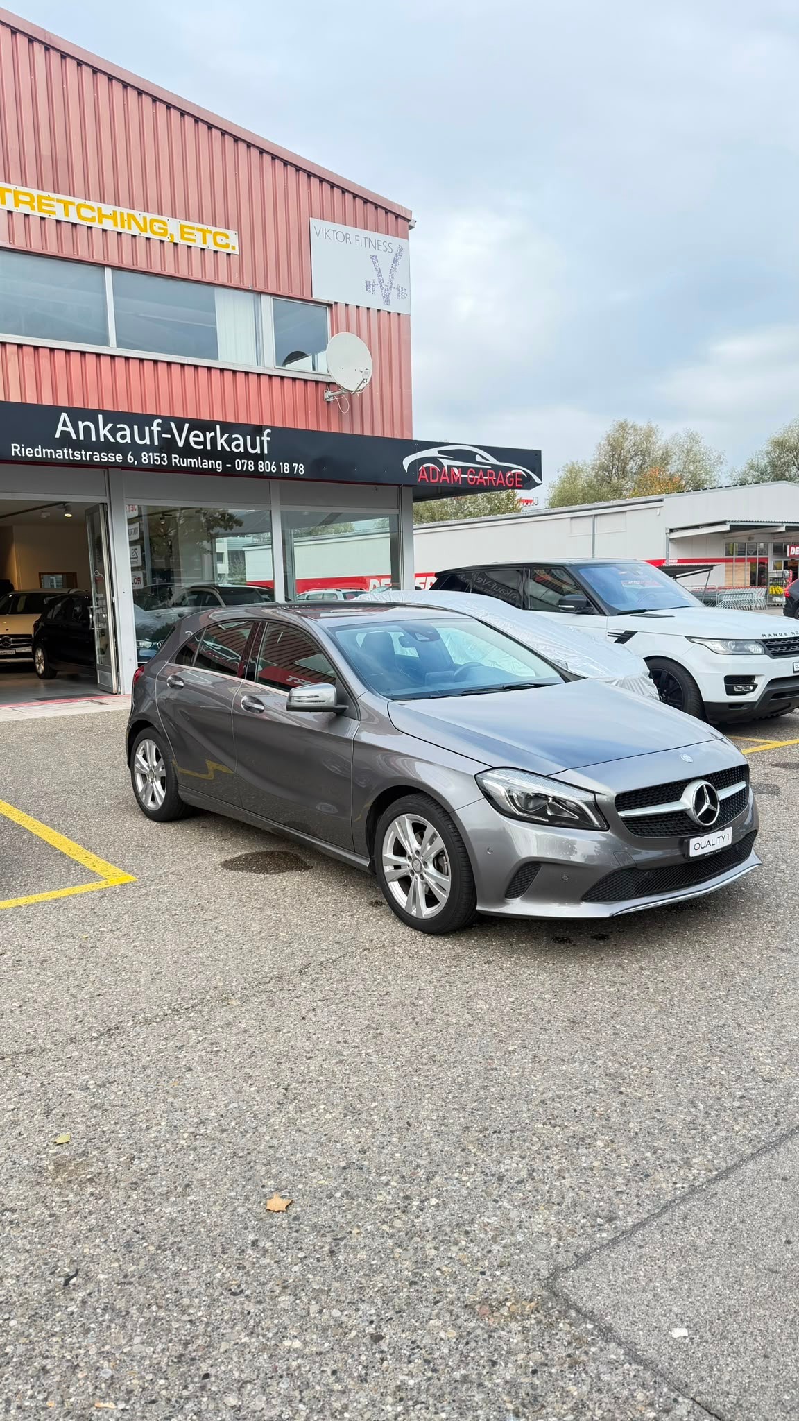 MERCEDES-BENZ A 220 Urban 4Matic 7G-DCT-image-2