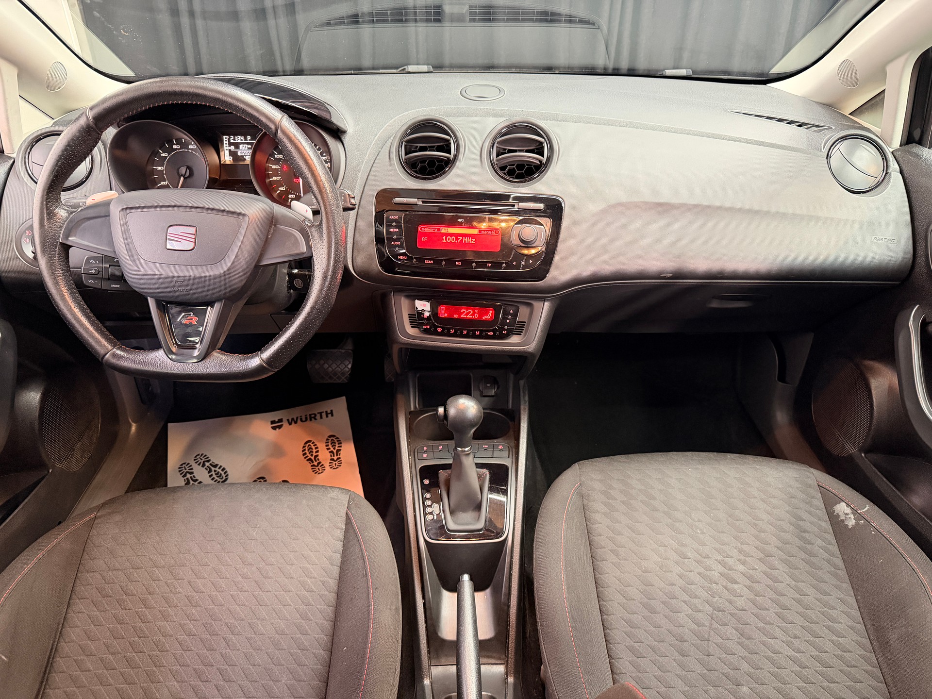 SEAT Ibiza SC 1.4 TSI FR DSG-image-7