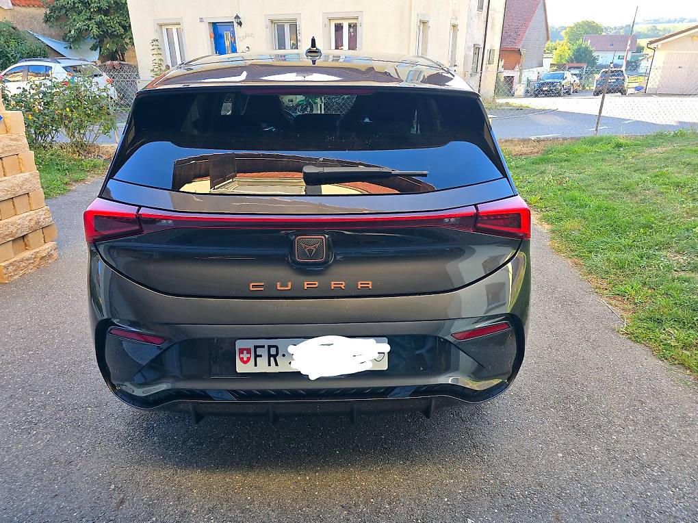 CUPRA Born El Primero Dos-image-1