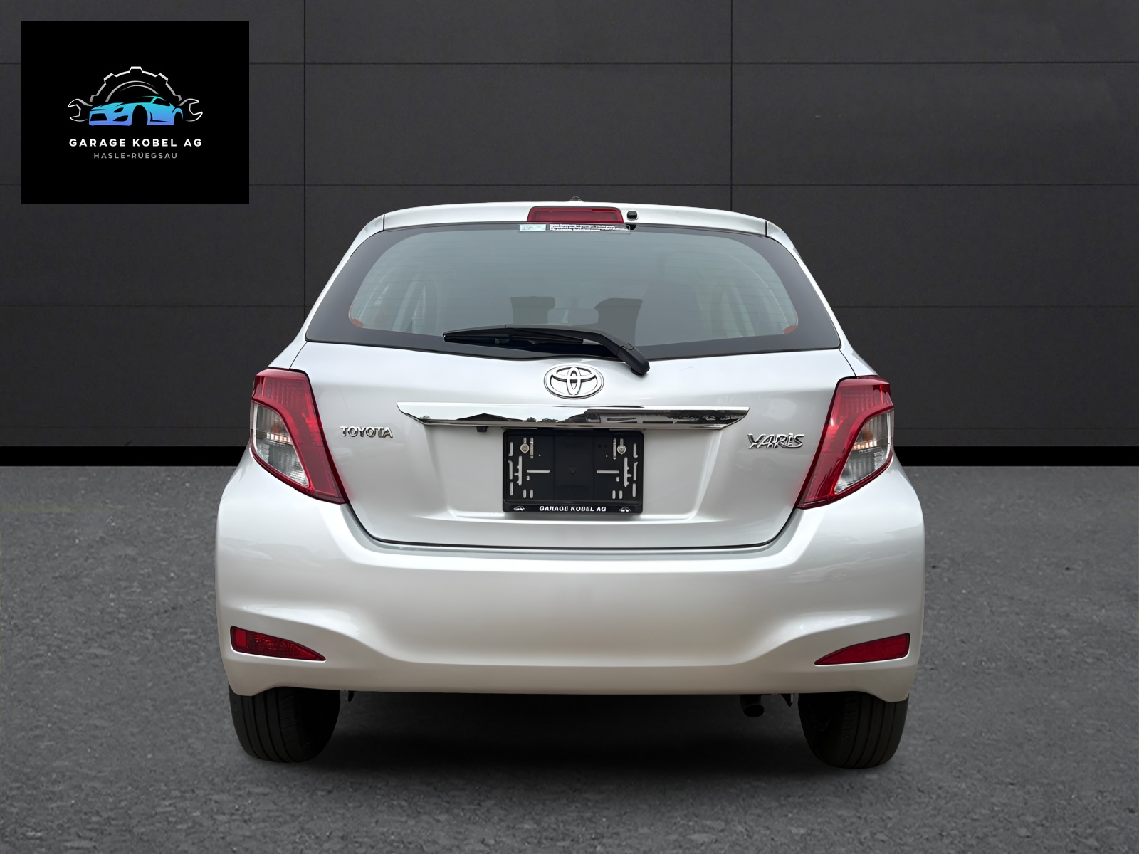 TOYOTA Yaris 1.33 Sol-image-3