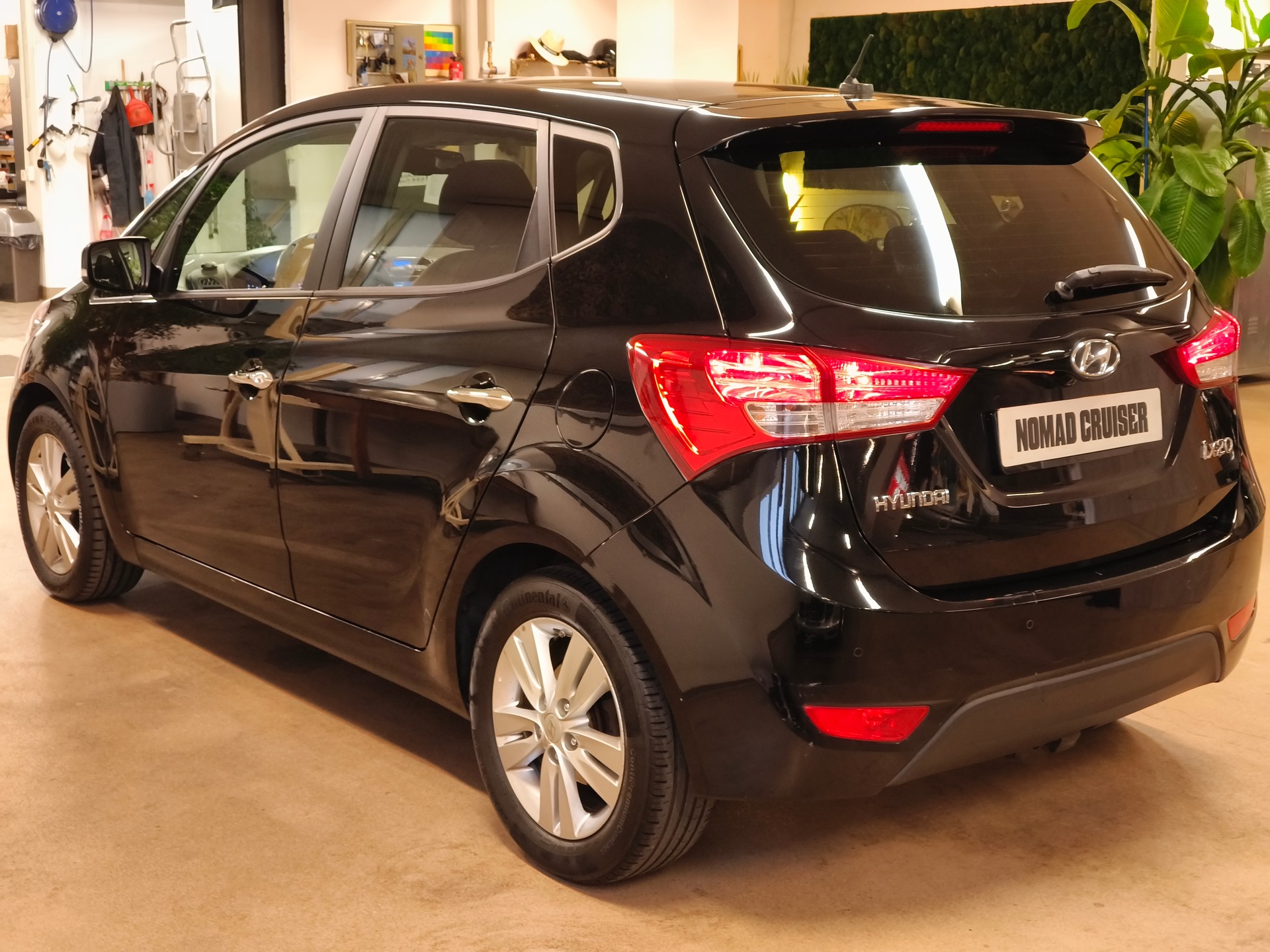 HYUNDAI iX20 1.6 Premium Automatic-image-12