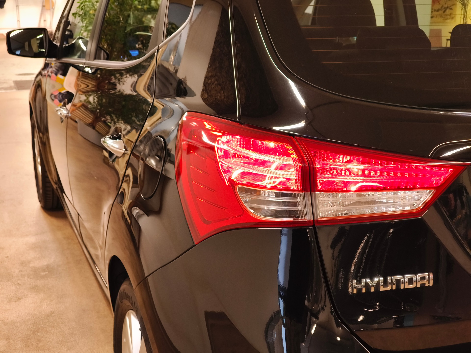 HYUNDAI iX20 1.6 Premium Automatic-image-13