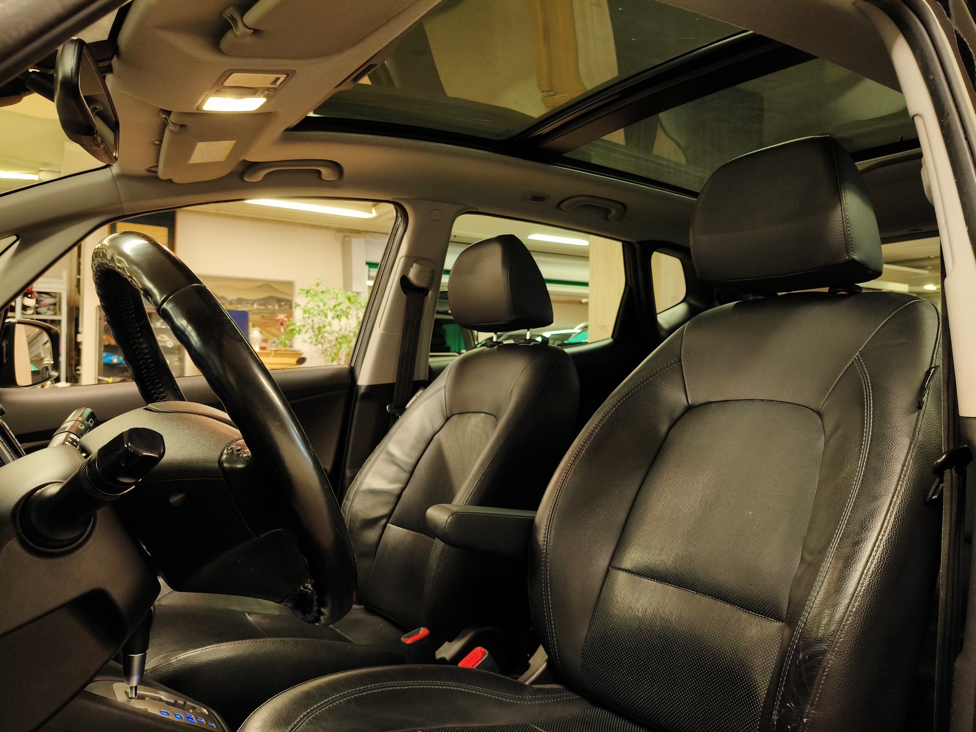 HYUNDAI iX20 1.6 Premium Automatic-image-16