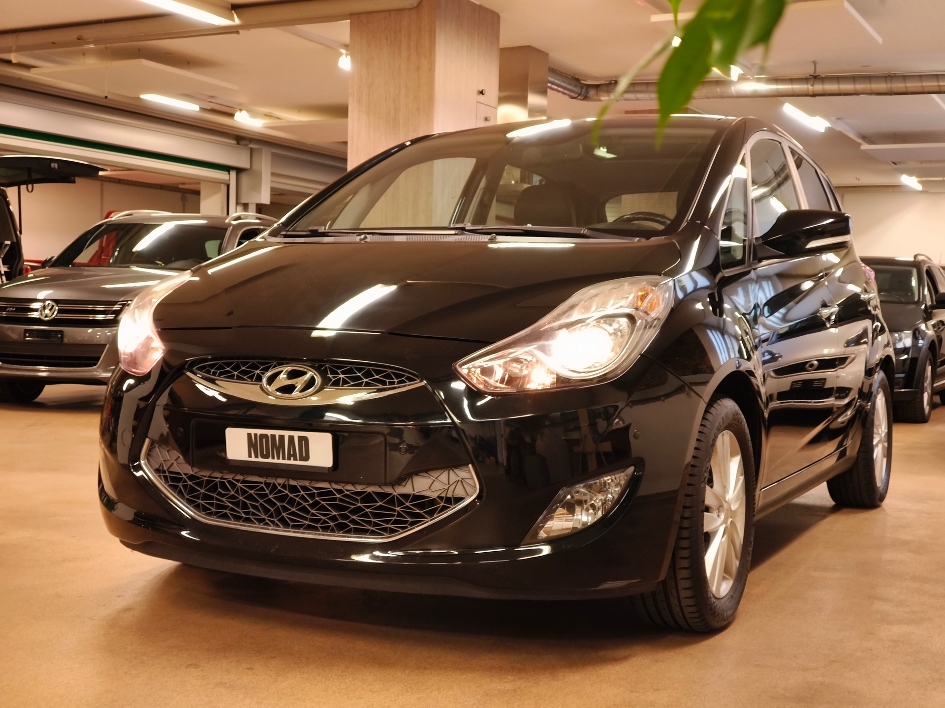 HYUNDAI iX20 1.6 Premium Automatic-image-0