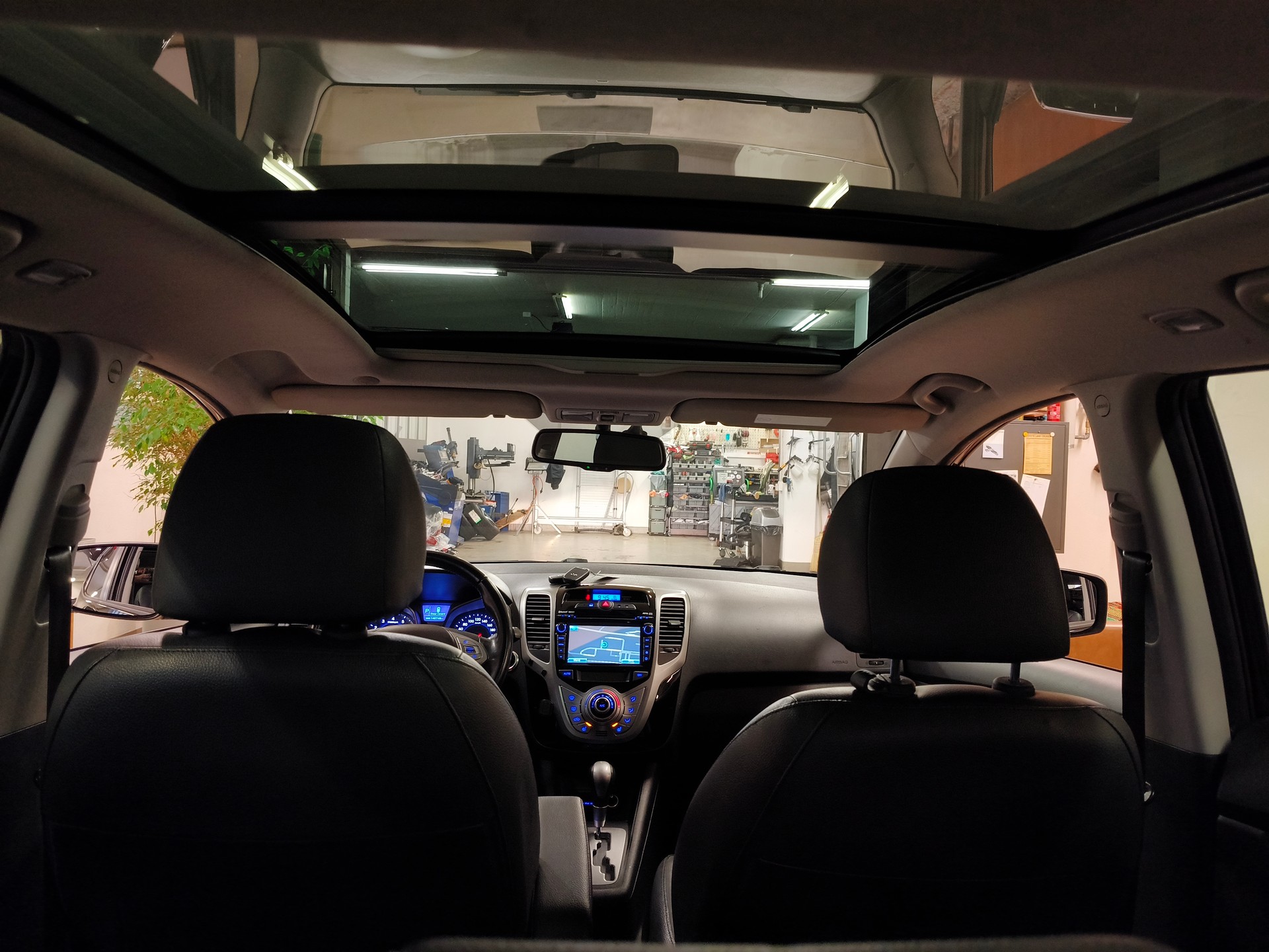 HYUNDAI iX20 1.6 Premium Automatic-image-23