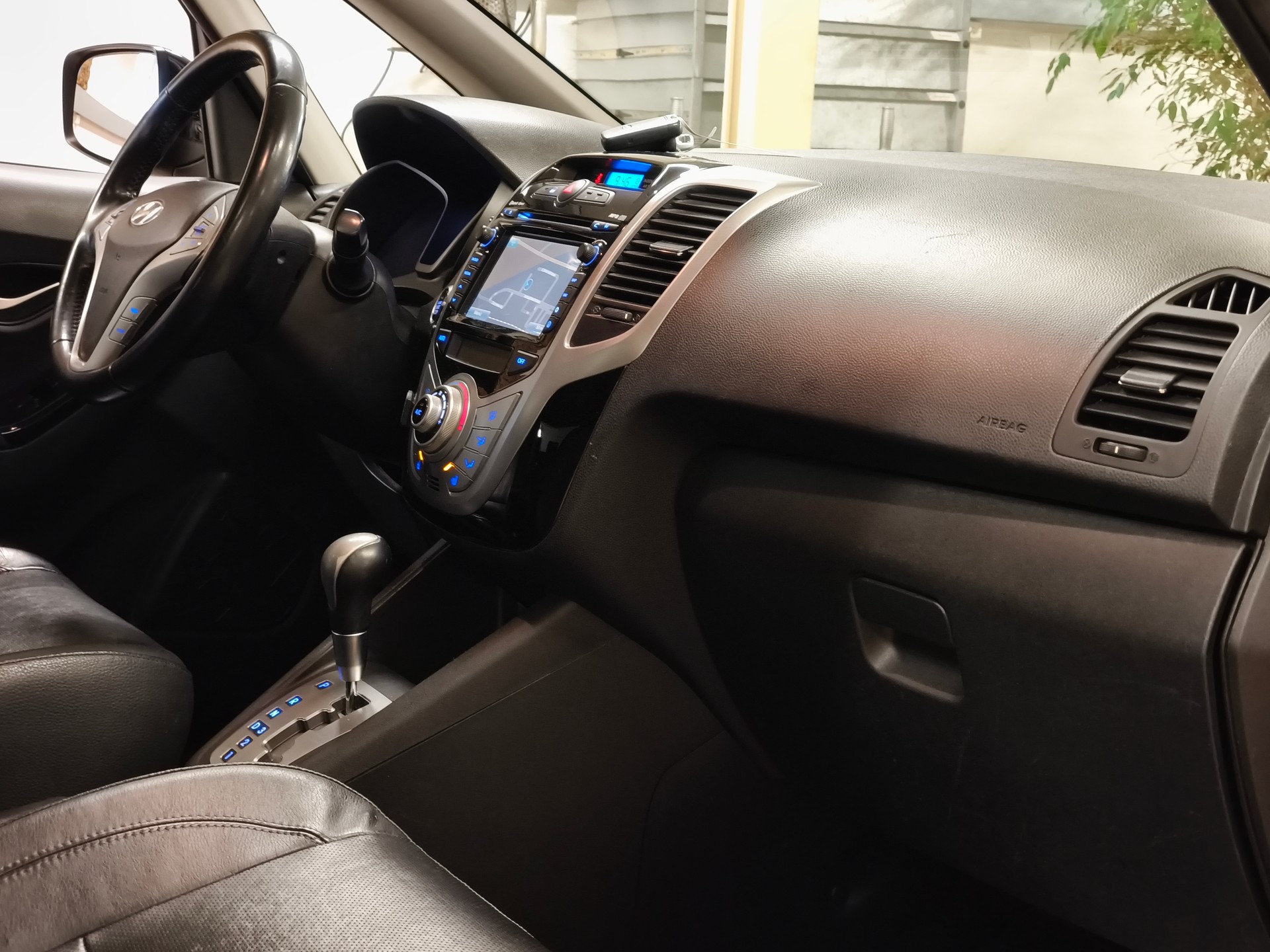 HYUNDAI iX20 1.6 Premium Automatic-image-27