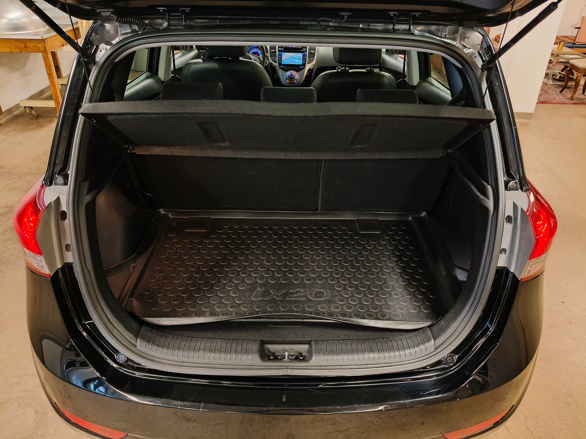 HYUNDAI iX20 1.6 Premium Automatic-image-22