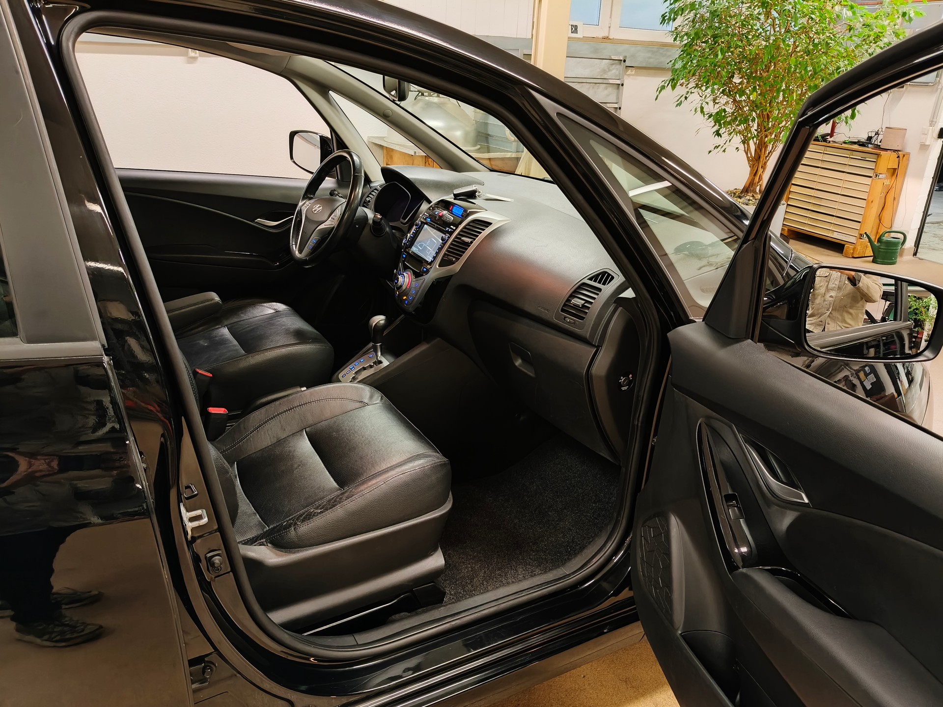 HYUNDAI iX20 1.6 Premium Automatic-image-25