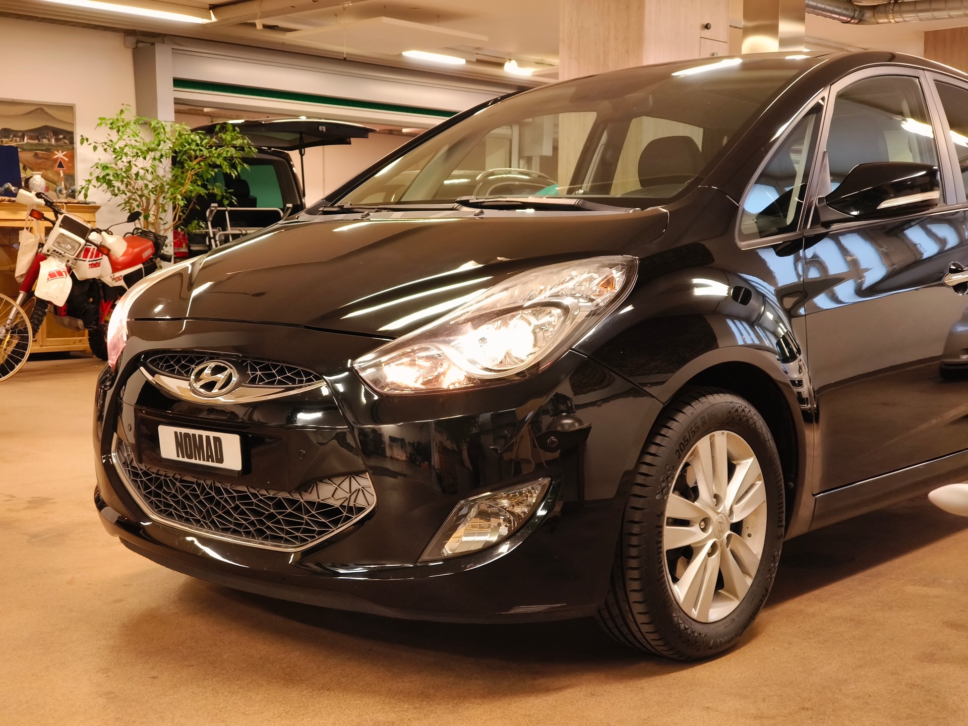 HYUNDAI iX20 1.6 Premium Automatic-image-1