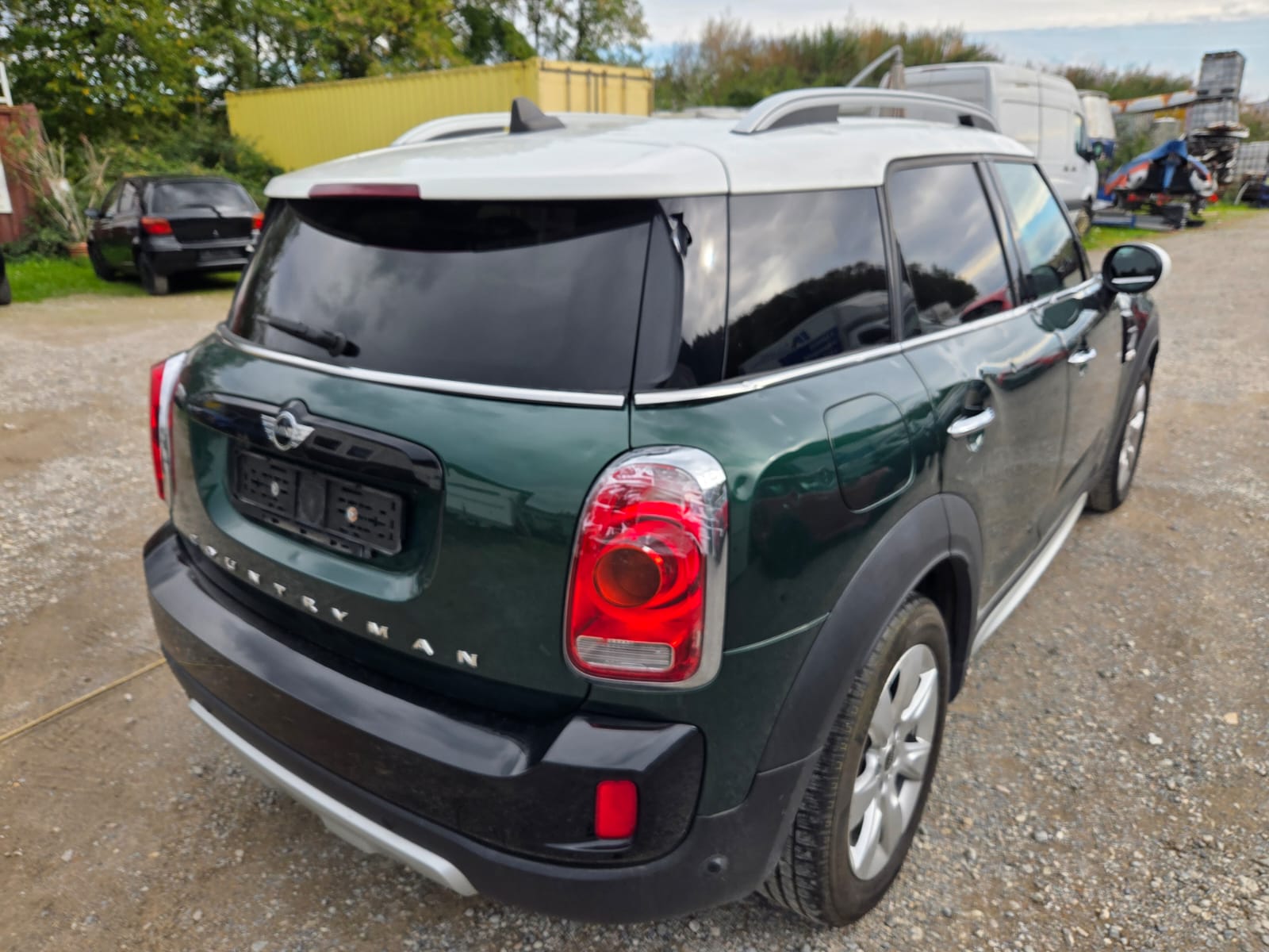 MINI Countryman Cooper D FWD Steptronic-image-5