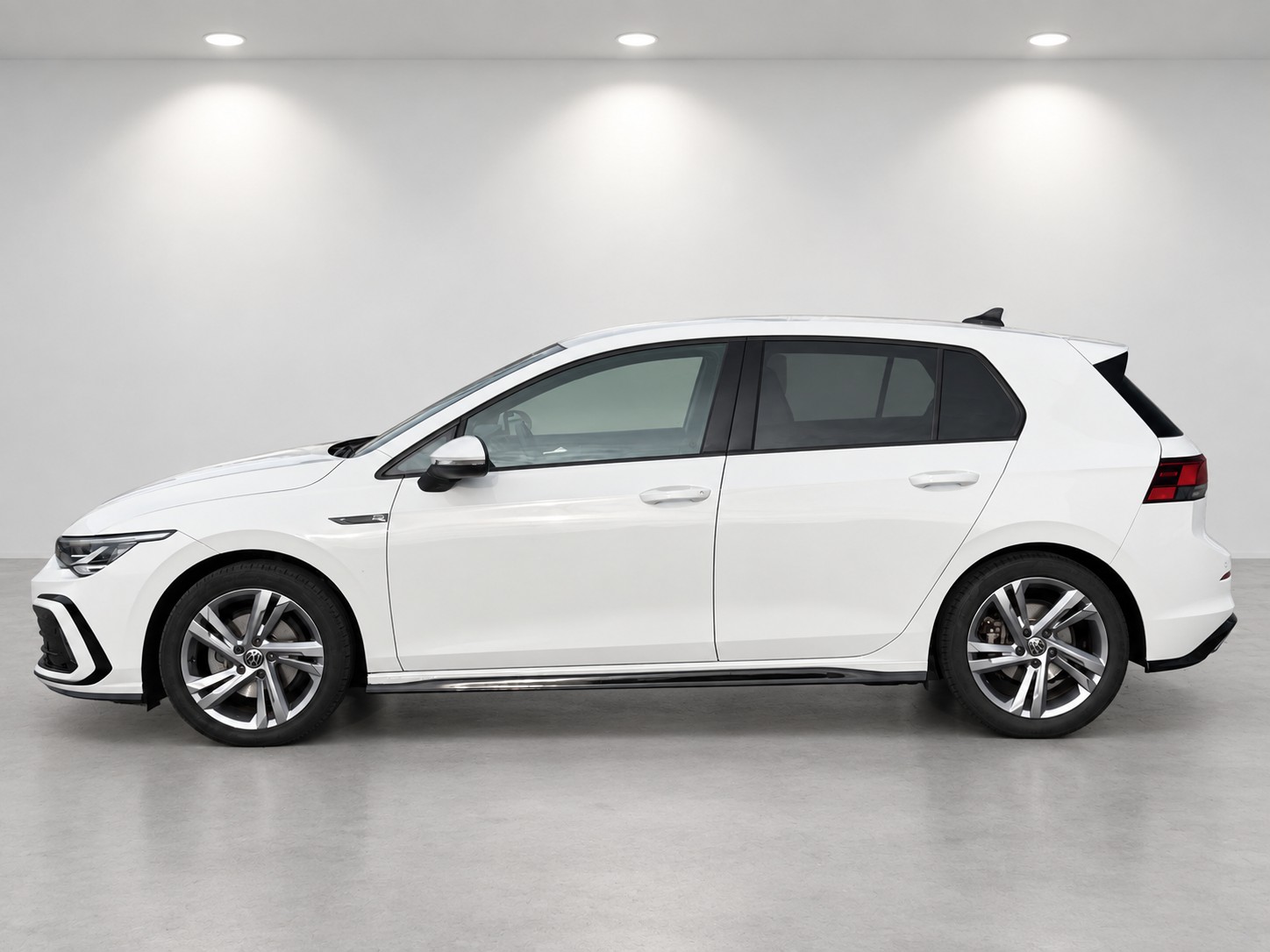 VW Golf 1.5 eTSI mHEV ACT R-Line DSG-image-3