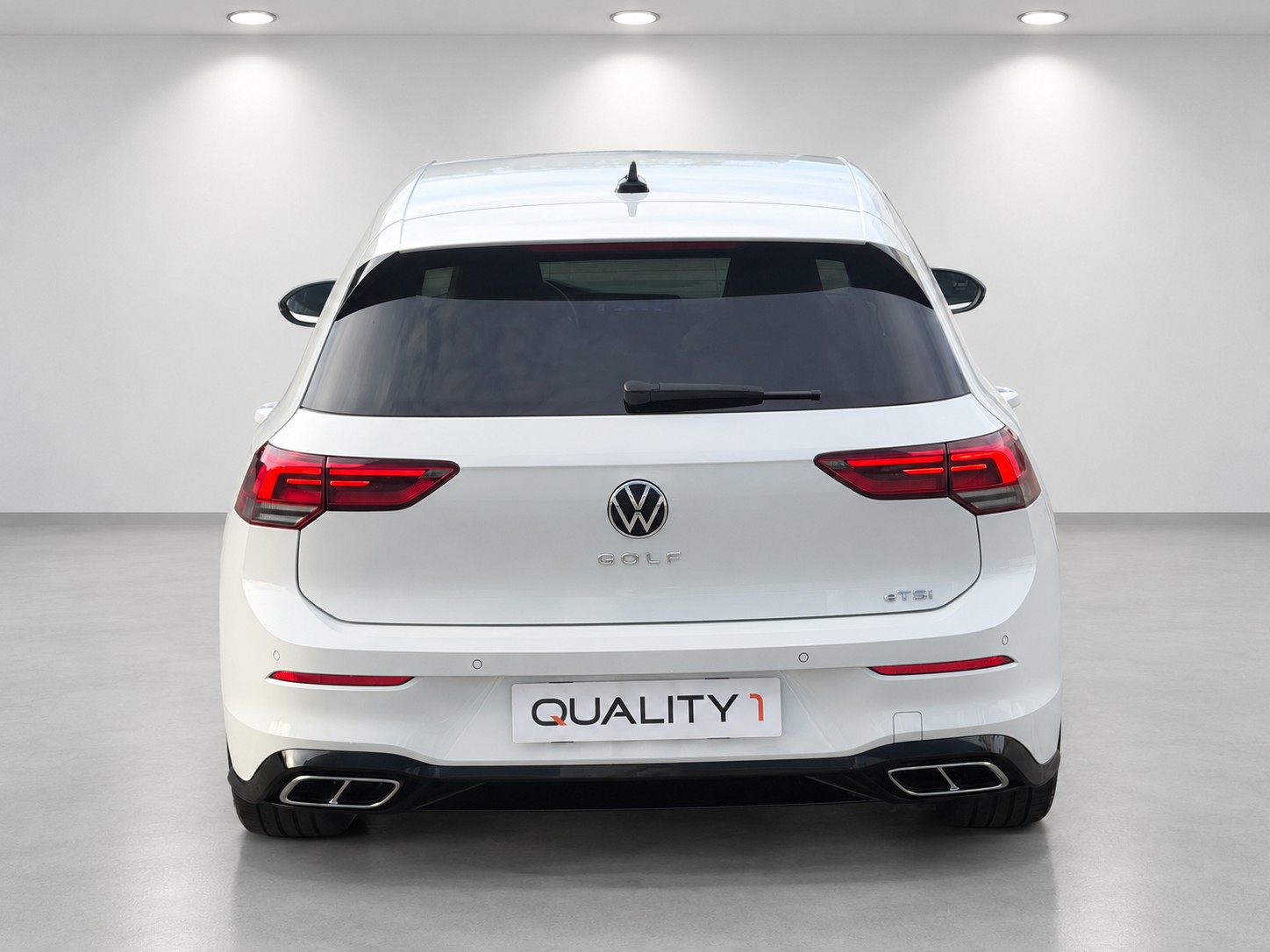 VW Golf 1.5 eTSI mHEV ACT R-Line DSG-image-5