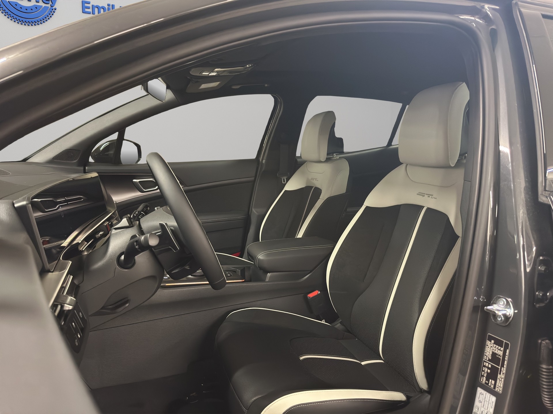 KIA Sportage 1.6 T-GDi PHEV GT-Line-image-5