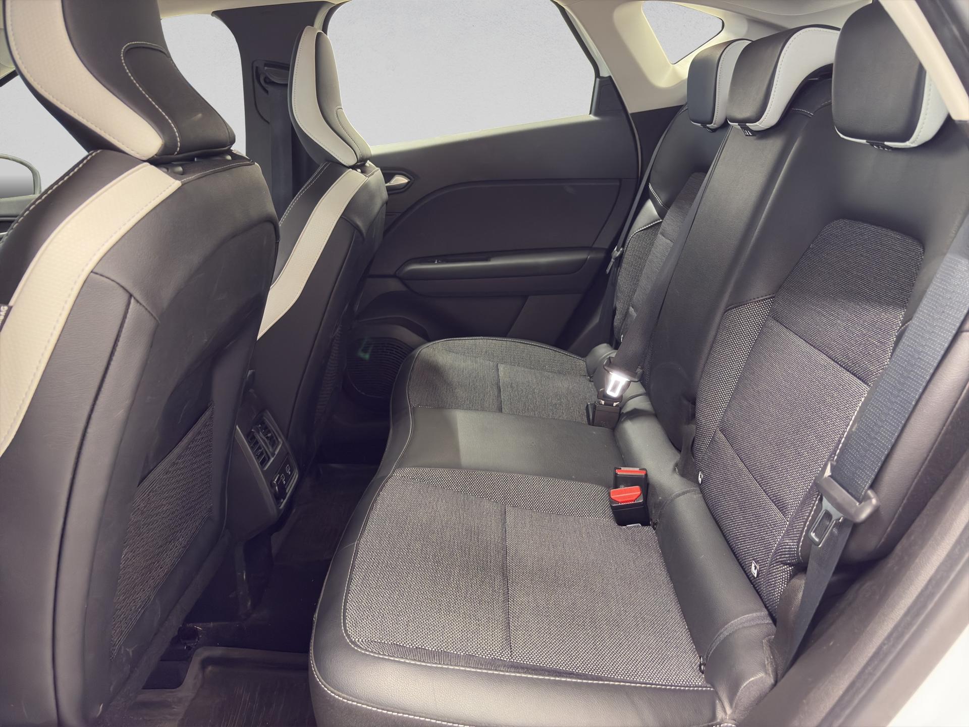 RENAULT Captur 1.6 E-Tech 160 Intens DHT-image-14