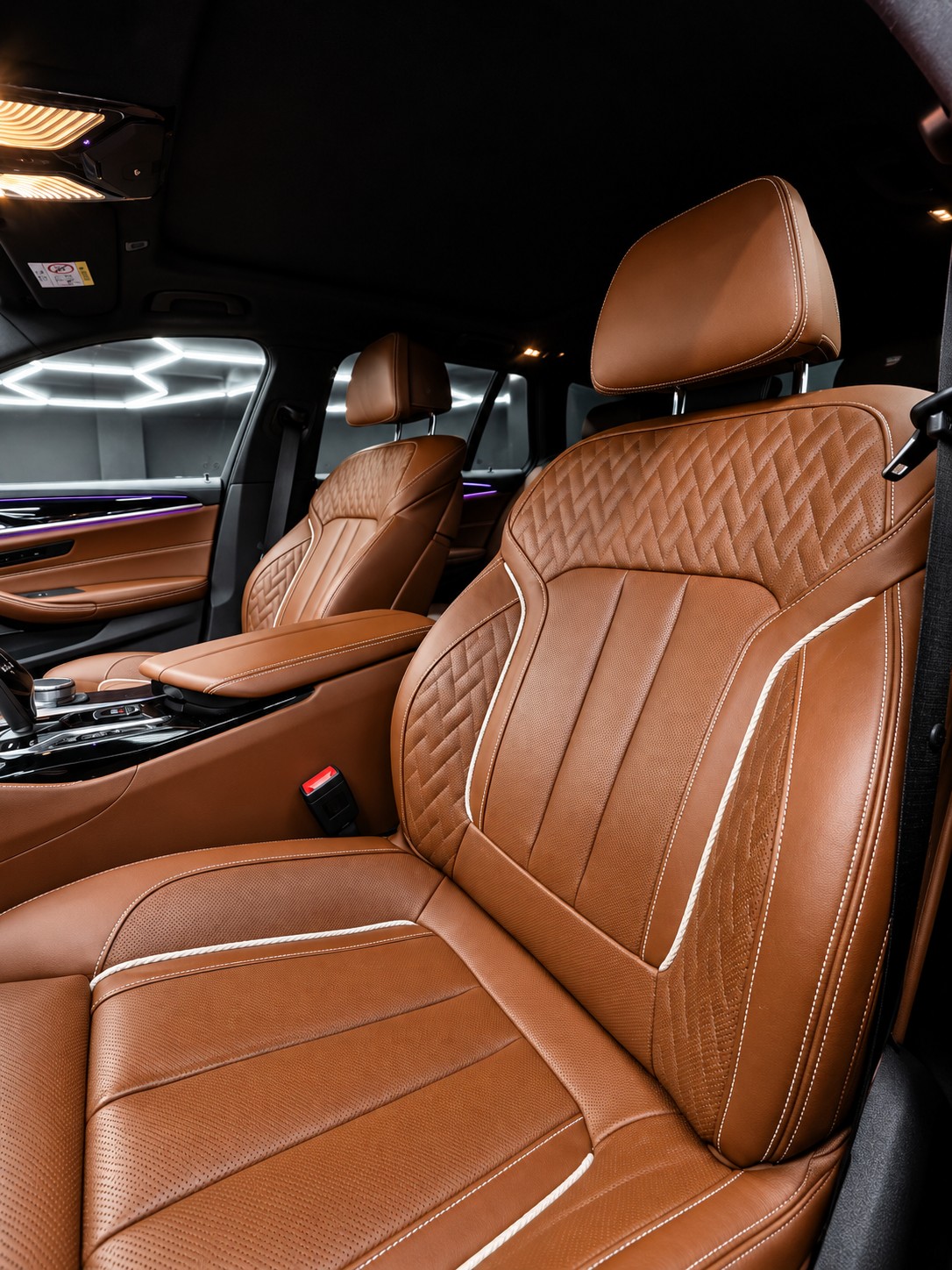 BMW 530e xDrive Touring M Sport Steptronic-image-9