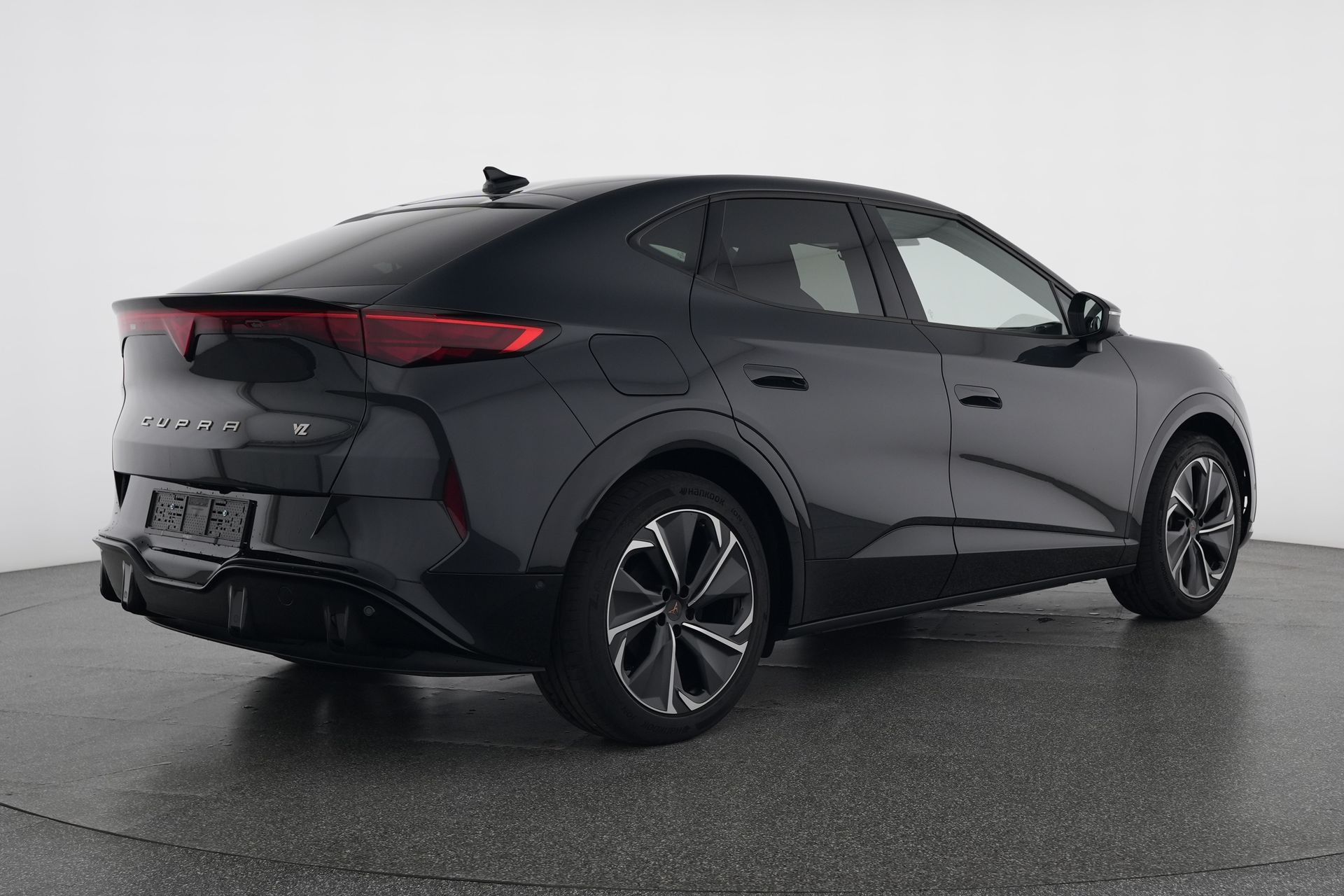 CUPRA Tavascan 77 kWh Edge 4D-image-4