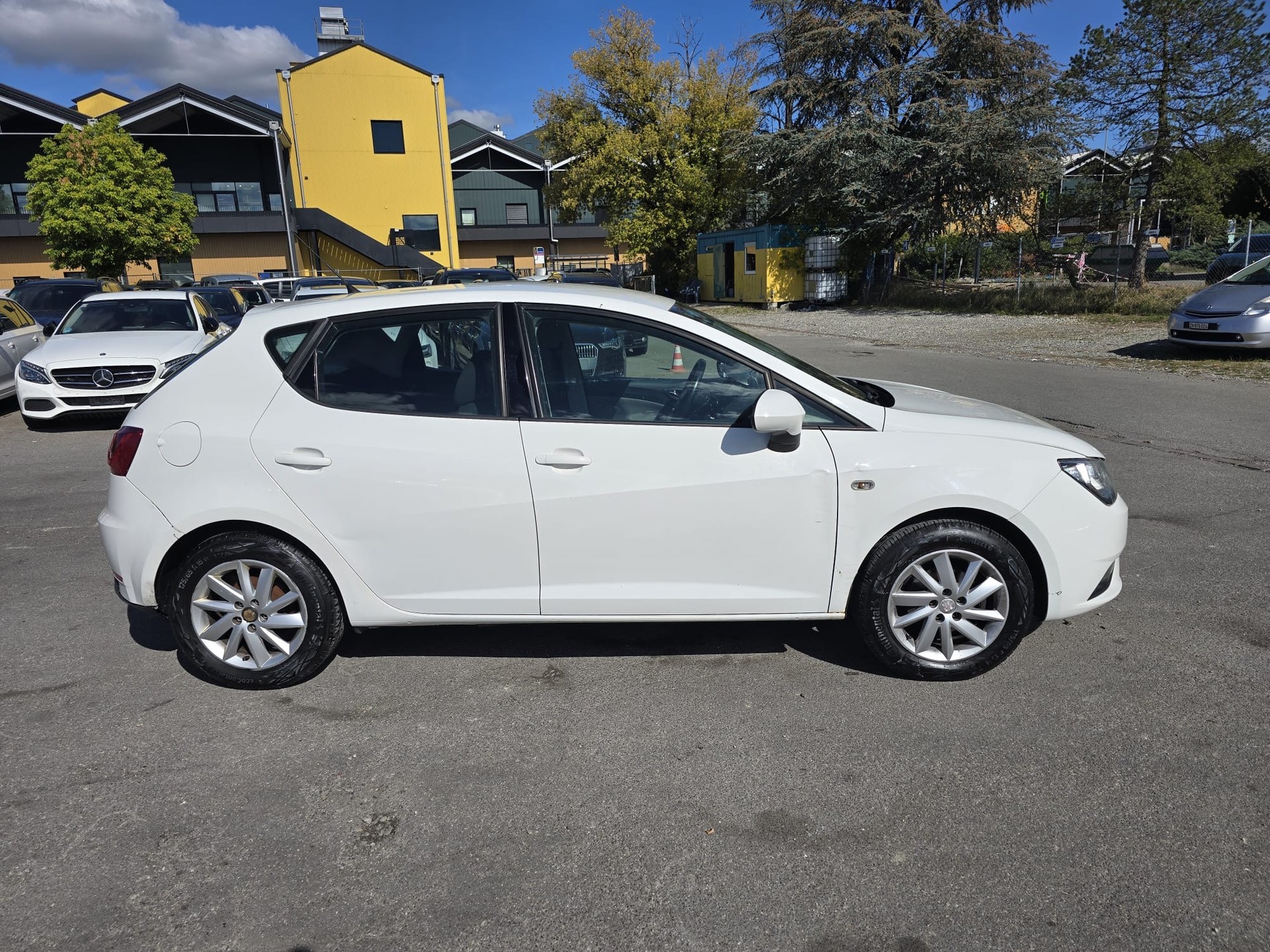 SEAT Ibiza 1.2 TSI FR Viva Style-image-7