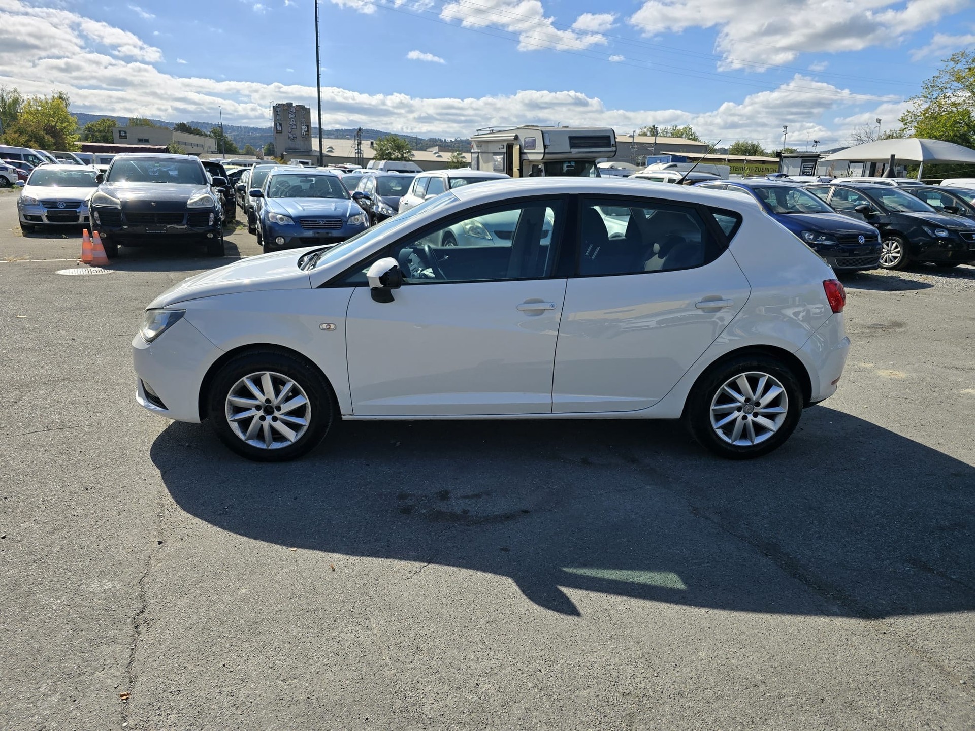 SEAT Ibiza 1.2 TSI FR Viva Style-image-5