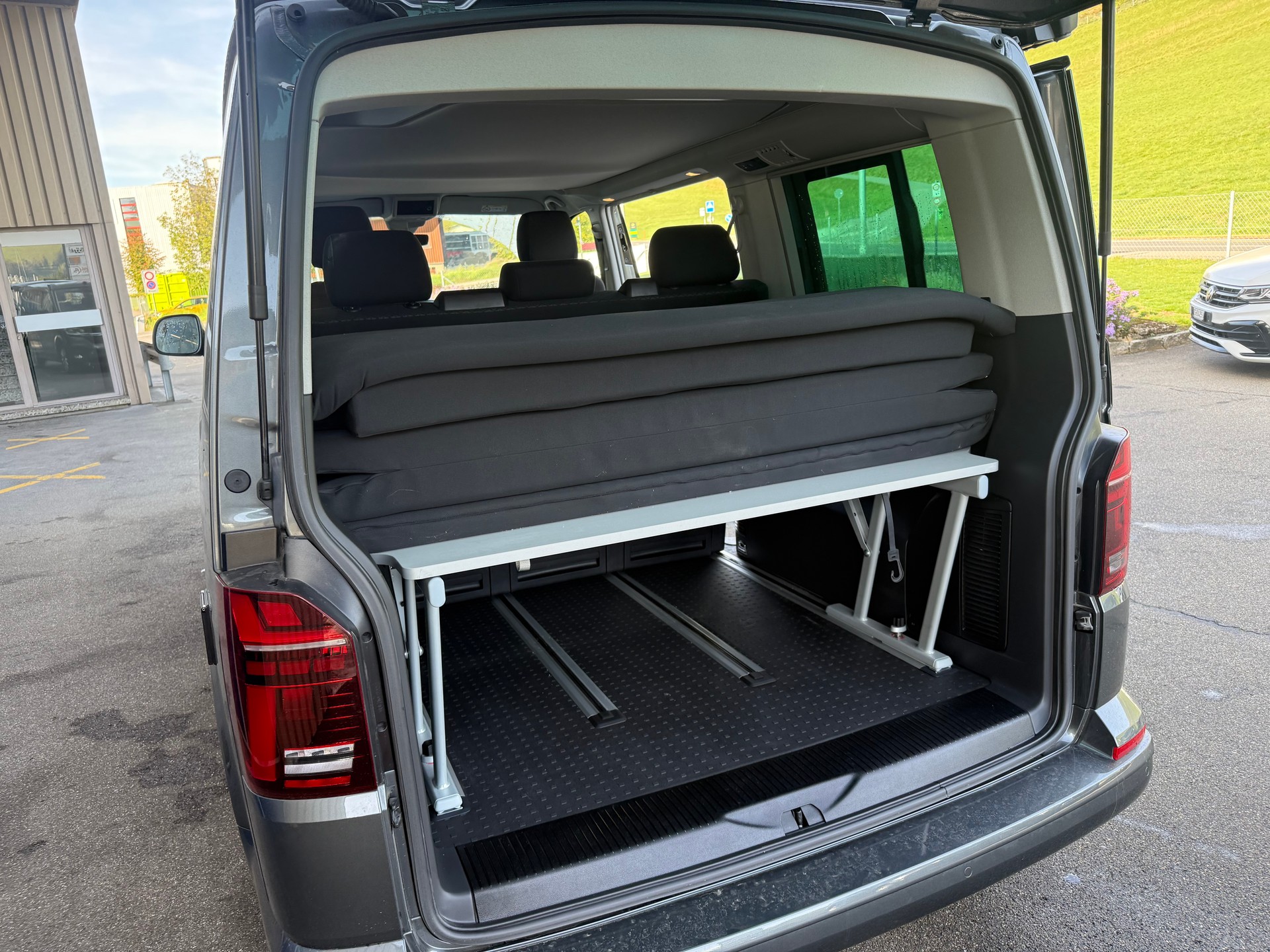 VW T6.1 California 2.0 TDI Ocean 4Motion DSG-image-13