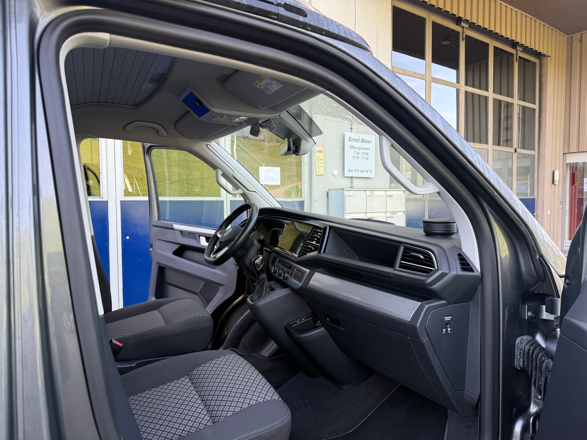 VW T6.1 California 2.0 TDI Ocean 4Motion DSG-image-2