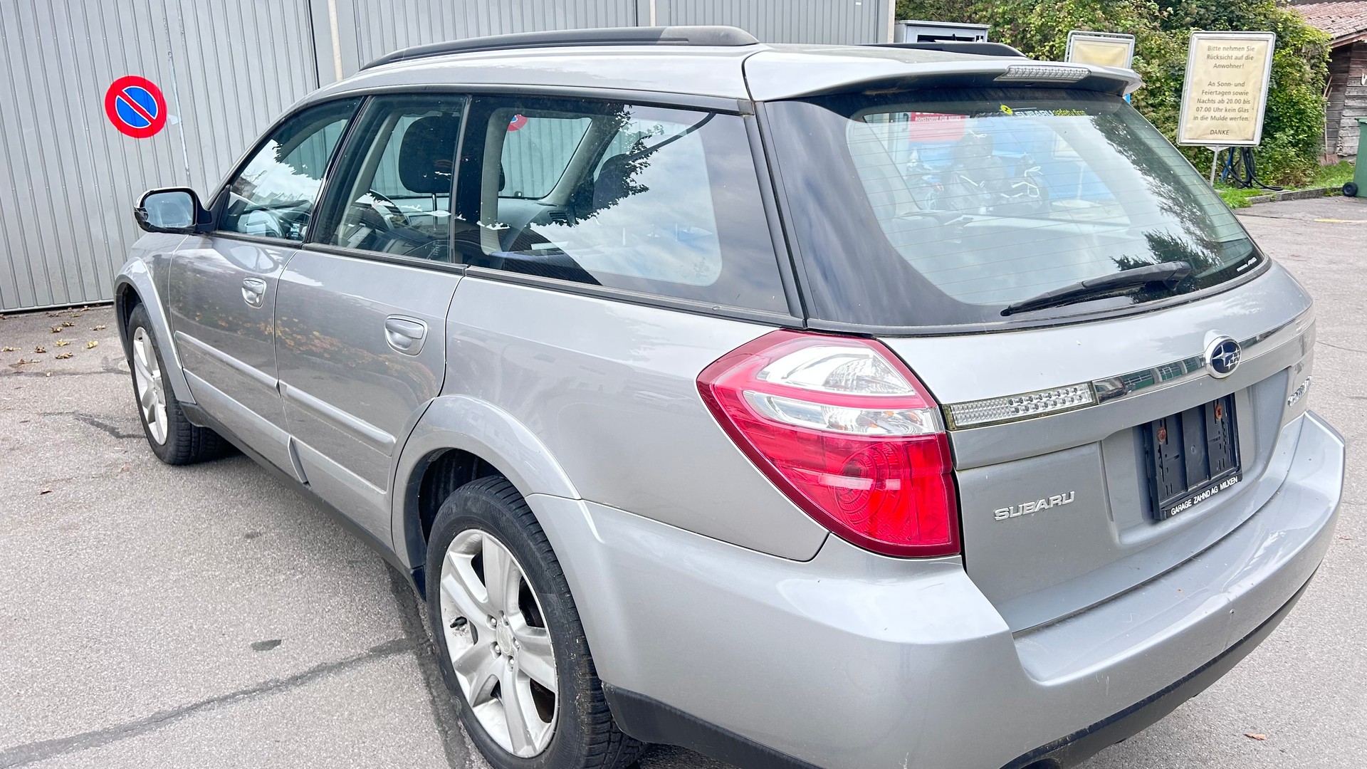 SUBARU Outback 2.5i AWD Swiss Automatic-image-4