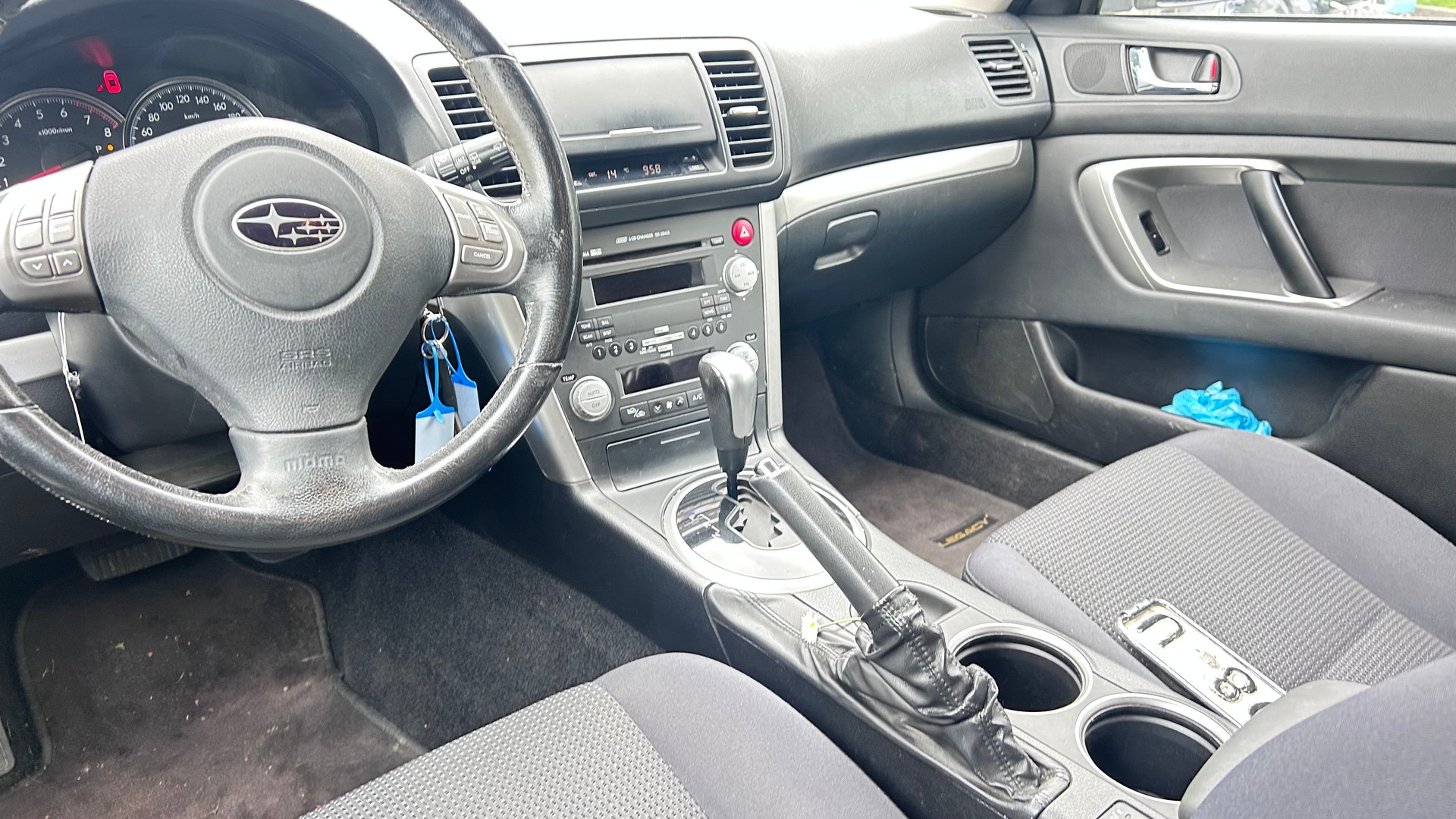 SUBARU Outback 2.5i AWD Swiss Automatic-image-6