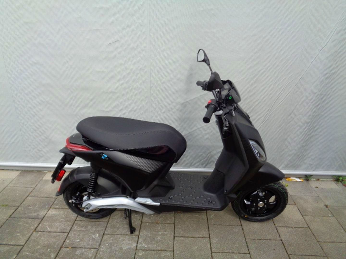 PIAGGIO P1