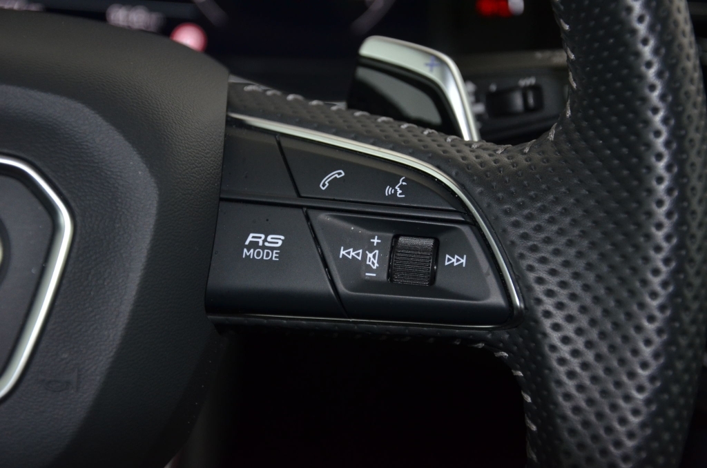 AUDI RSQ8 Quattro tiptronic-image-21