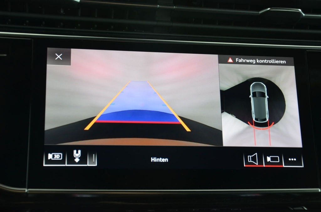 AUDI RSQ8 Quattro tiptronic-image-17