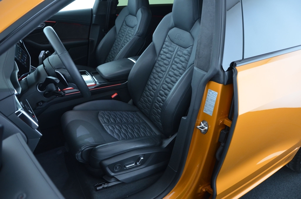 AUDI RSQ8 Quattro tiptronic-image-14