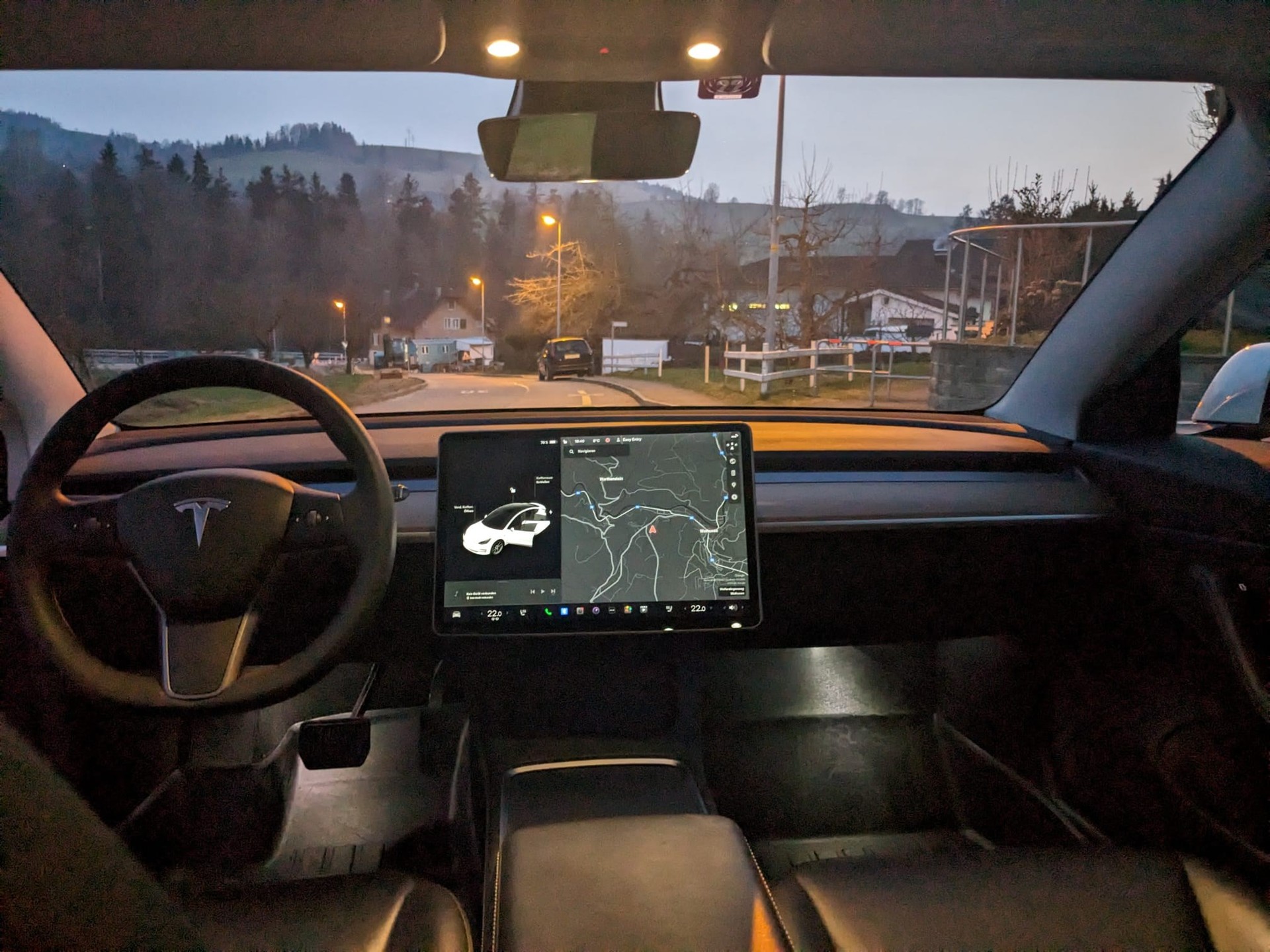 TESLA Model 3 Long Range Dual Motor AWD-image-15