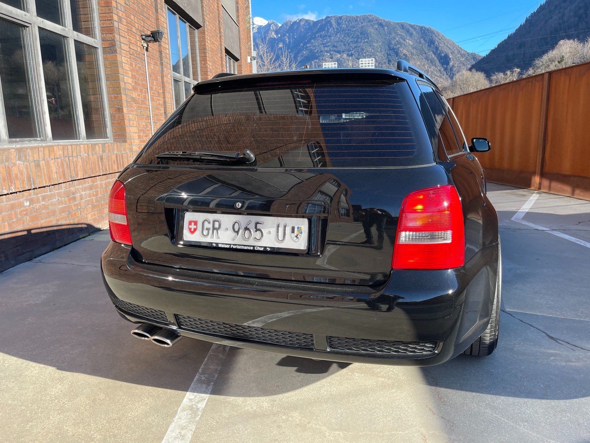AUDI RS4 Avant quattro-image-3