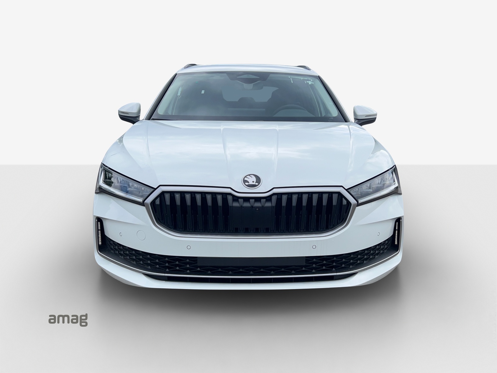 SKODA Superb Combi 2.0 TDi Selection DSG-image-4