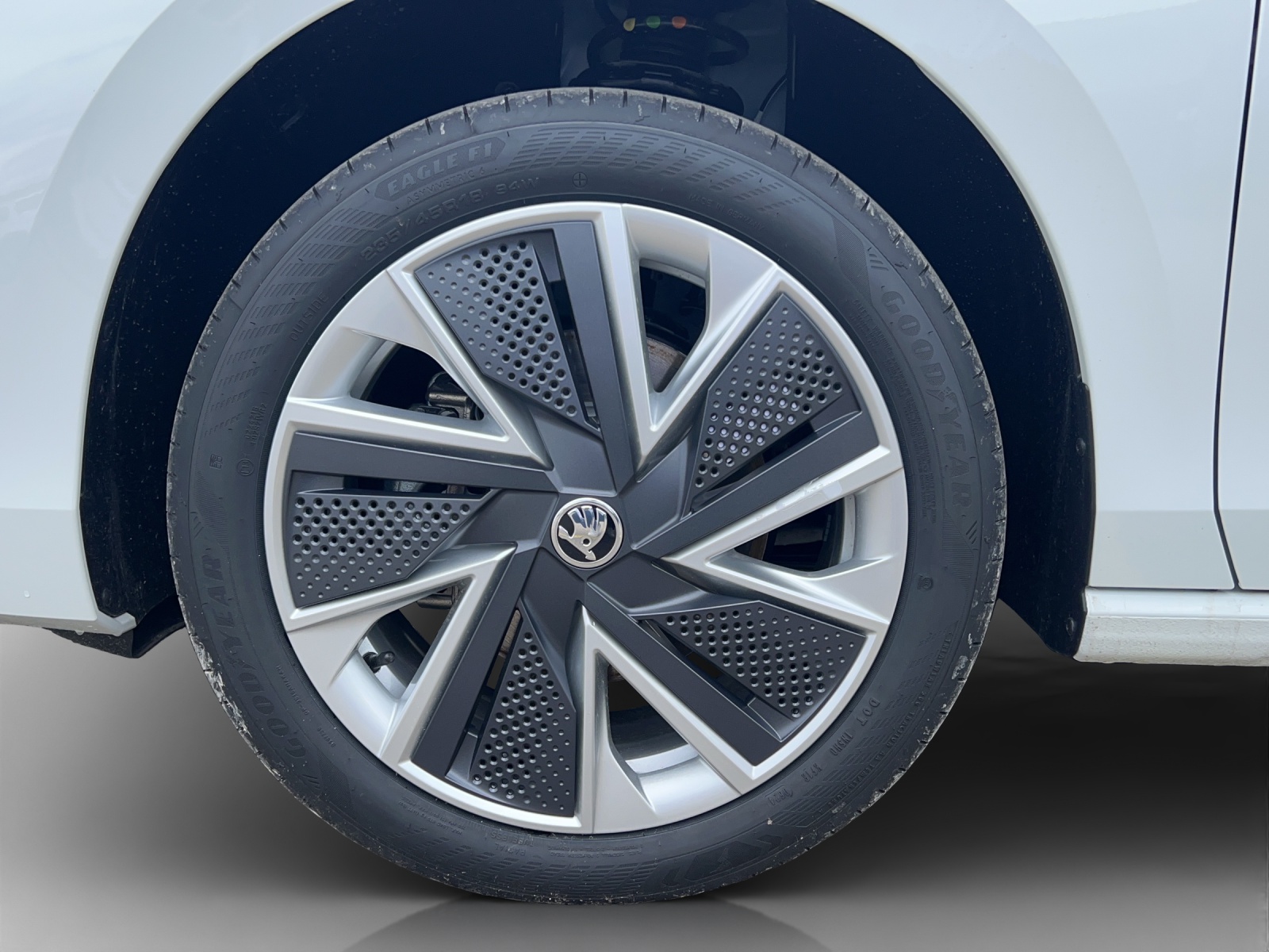 SKODA Superb Combi 2.0 TDi Selection DSG-image-10