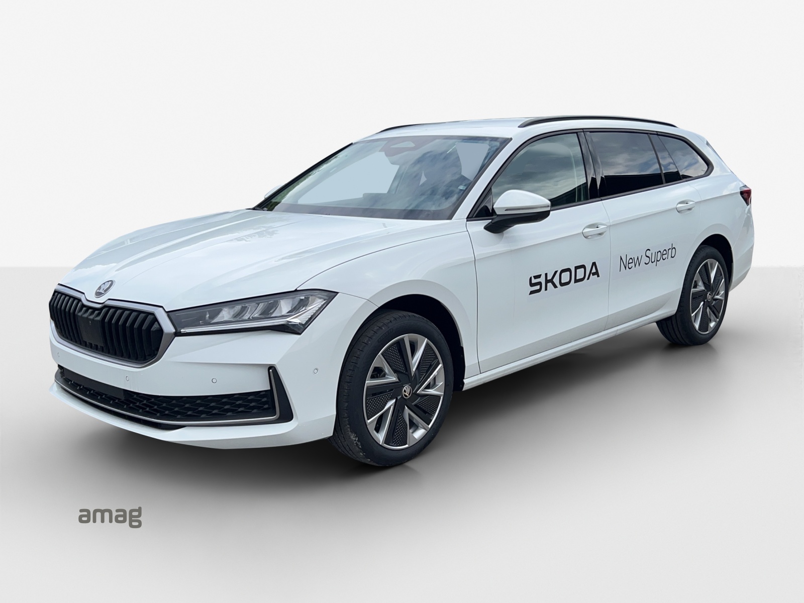 SKODA Superb Combi 2.0 TDi Selection DSG-image-0