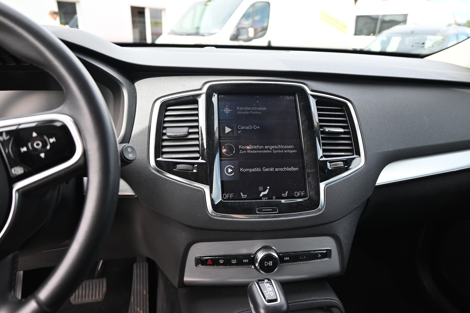 VOLVO XC90 D5 AWD Geartronic-image-10