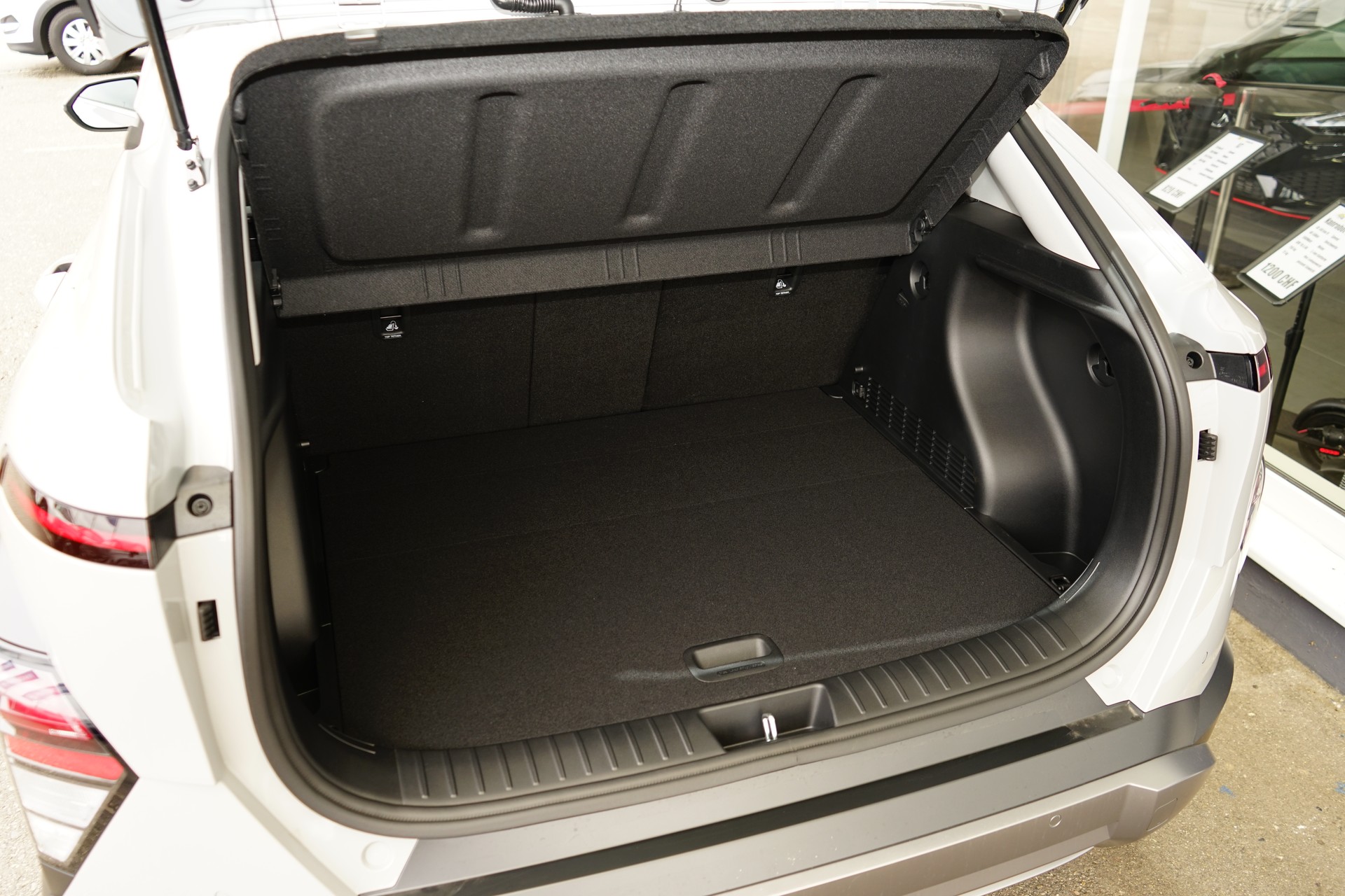 HYUNDAI Kona 1.6 GDi HEV Origo DCT-image-12